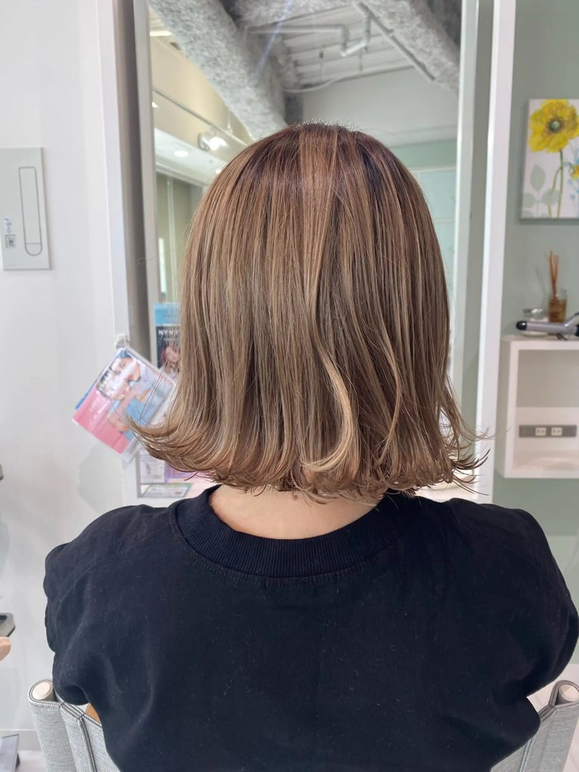 ミディアム カマチョ タイスのヘアスタイル