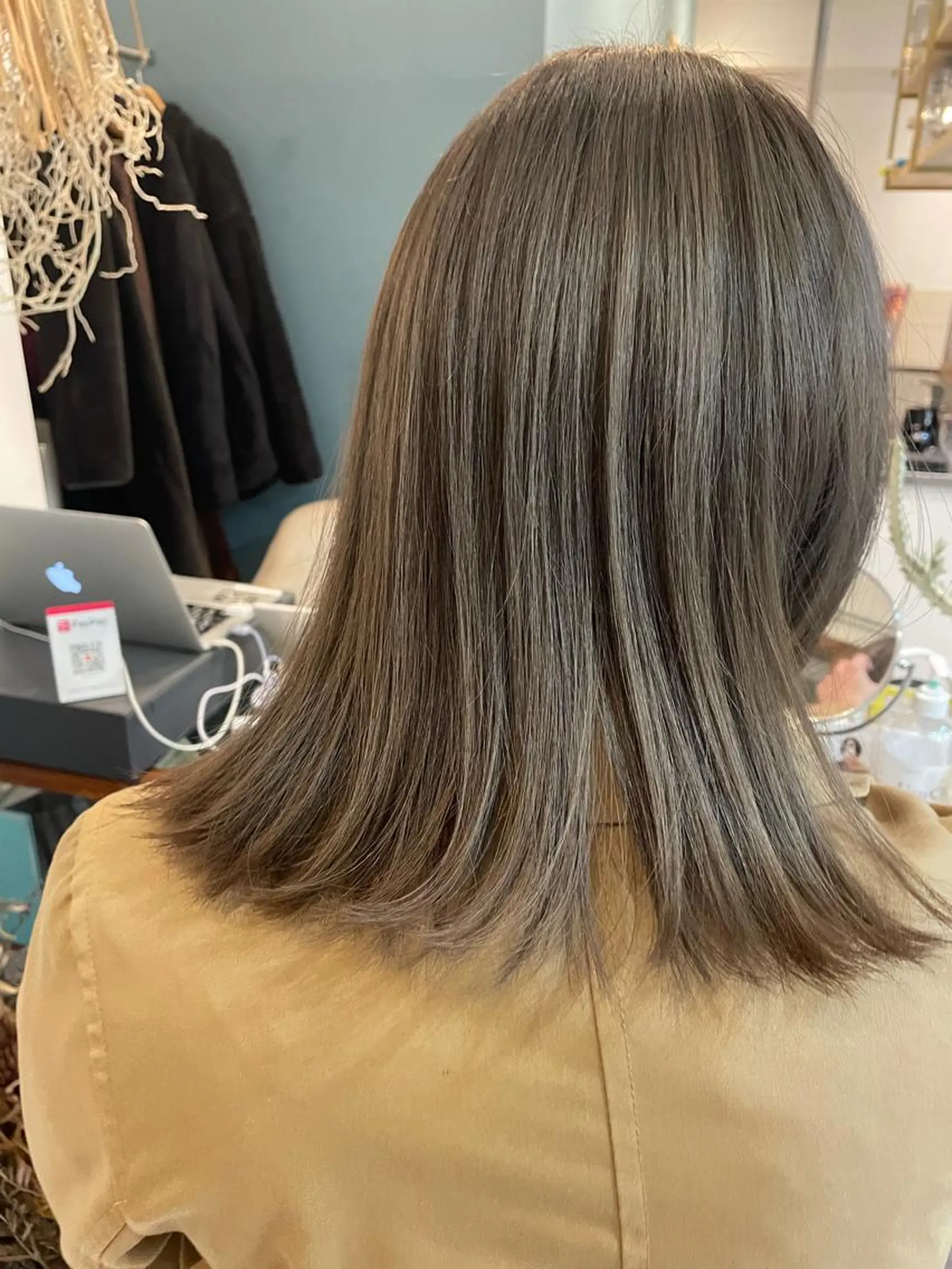 ミディアム カラー ブリーチ ラベンダーカラー ラベンダーグレー カット ヘアカラー トリートメント 中目黒🌼 🌼ハナのヘアスタイル