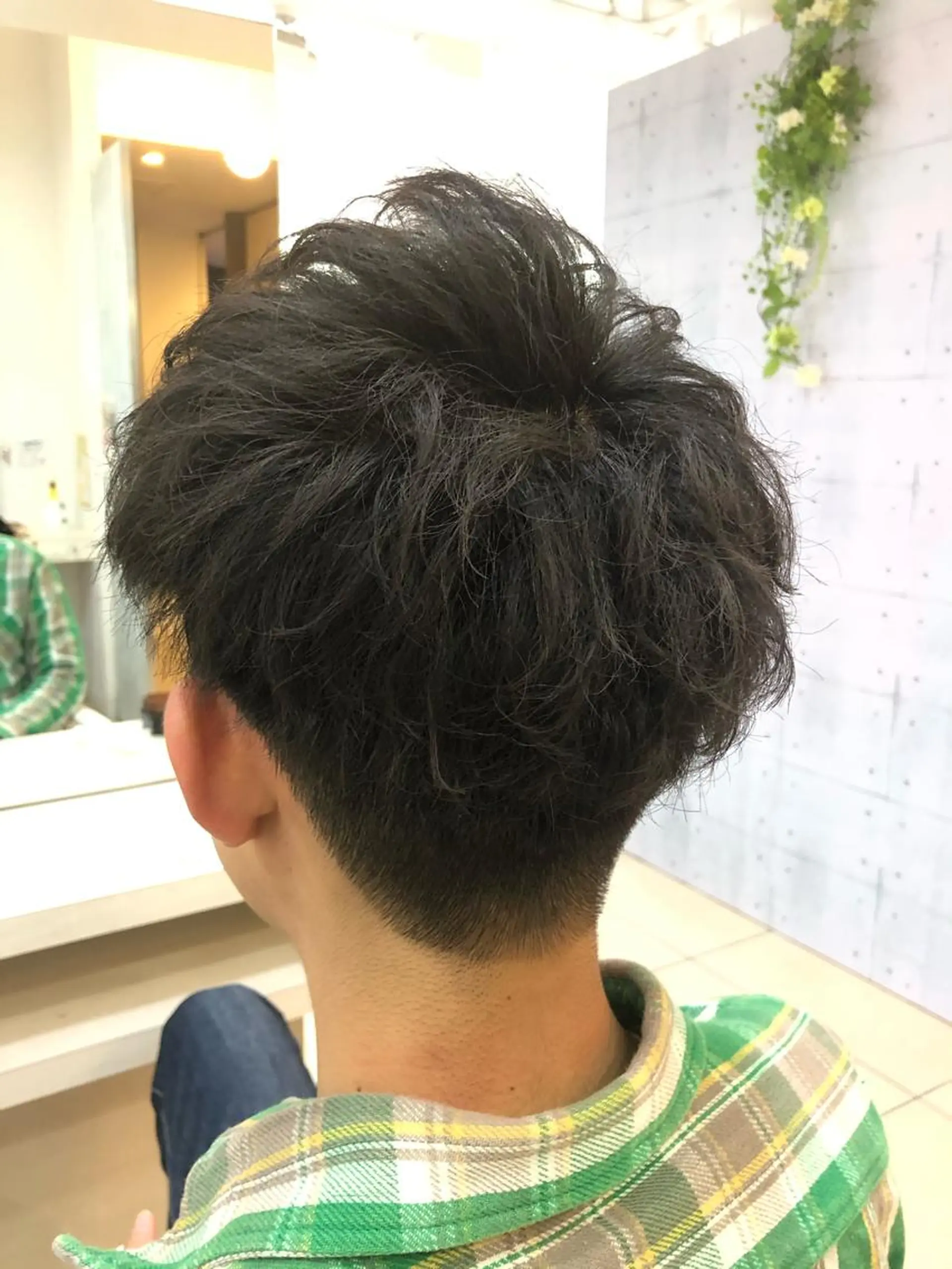 ショート パーマ メンズ 髪質改善× 白髪ぼかし溝江のヘアスタイル