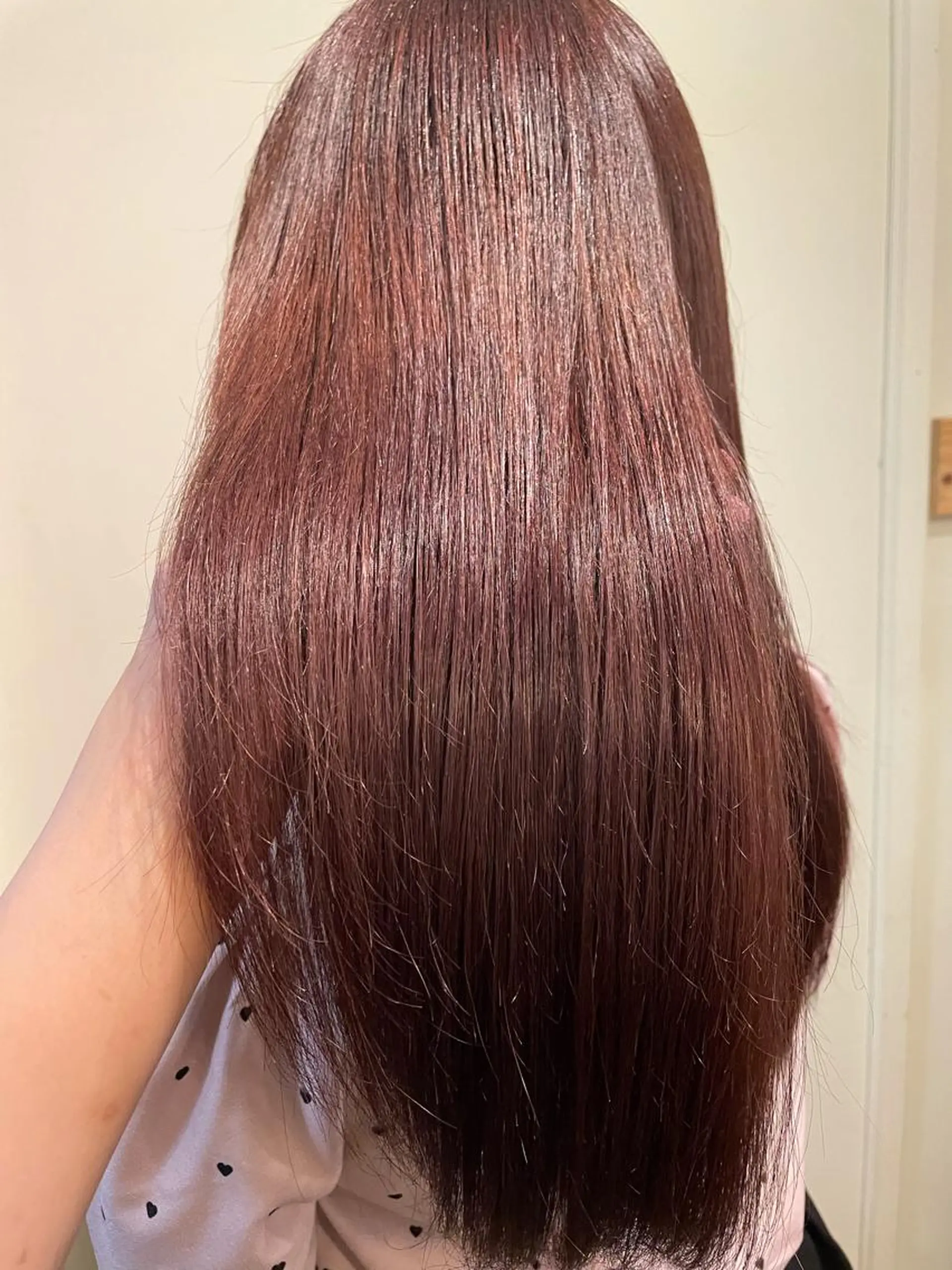 セミロング カラー 艶カラー｜透明感 カラー｜レイヤーのヘアスタイル