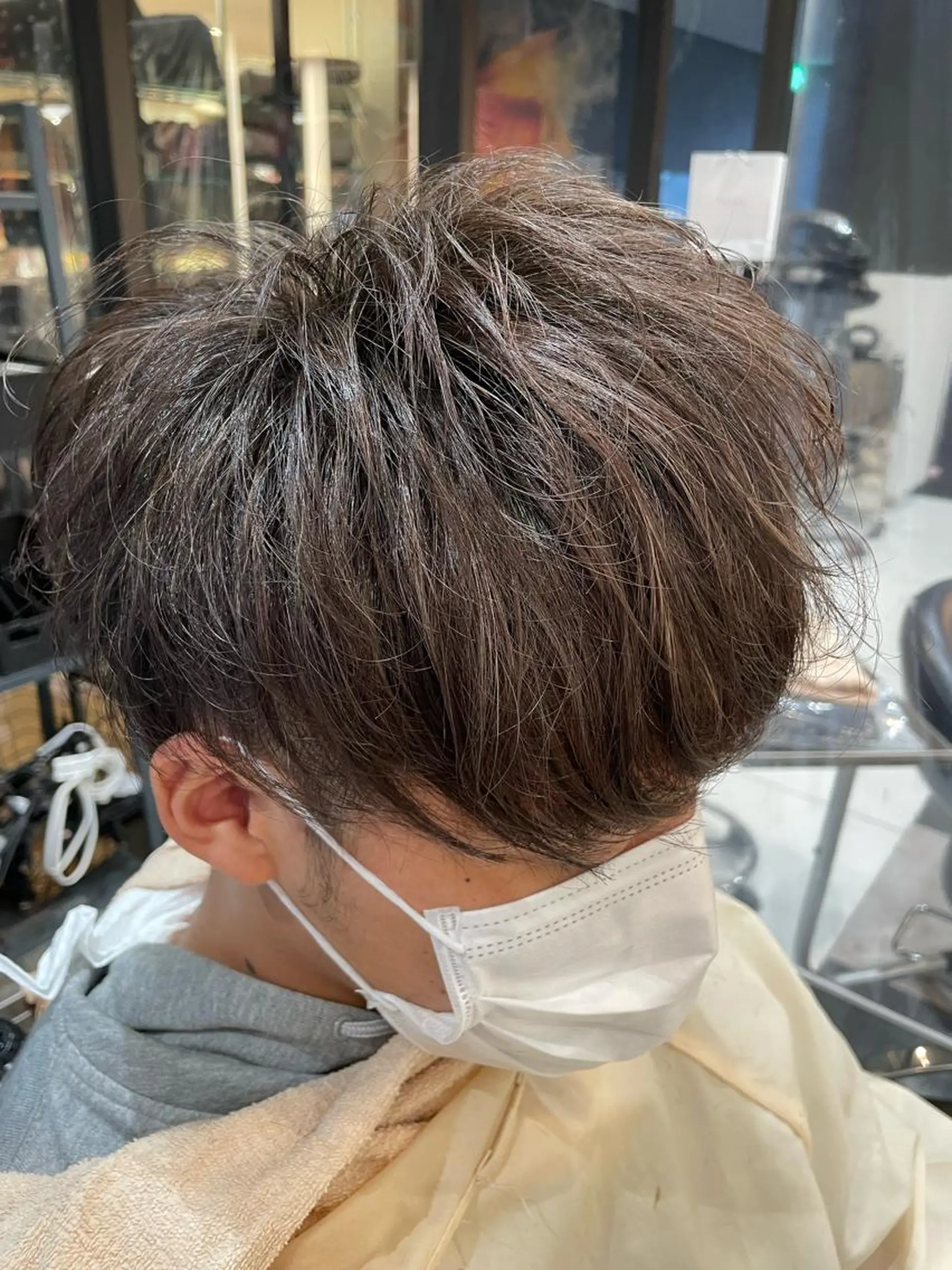 ショート カラー メンズ メンズハイライト ハイライトカラー ハイライト メンズヘア特化 崎田 成人のヘアスタイル