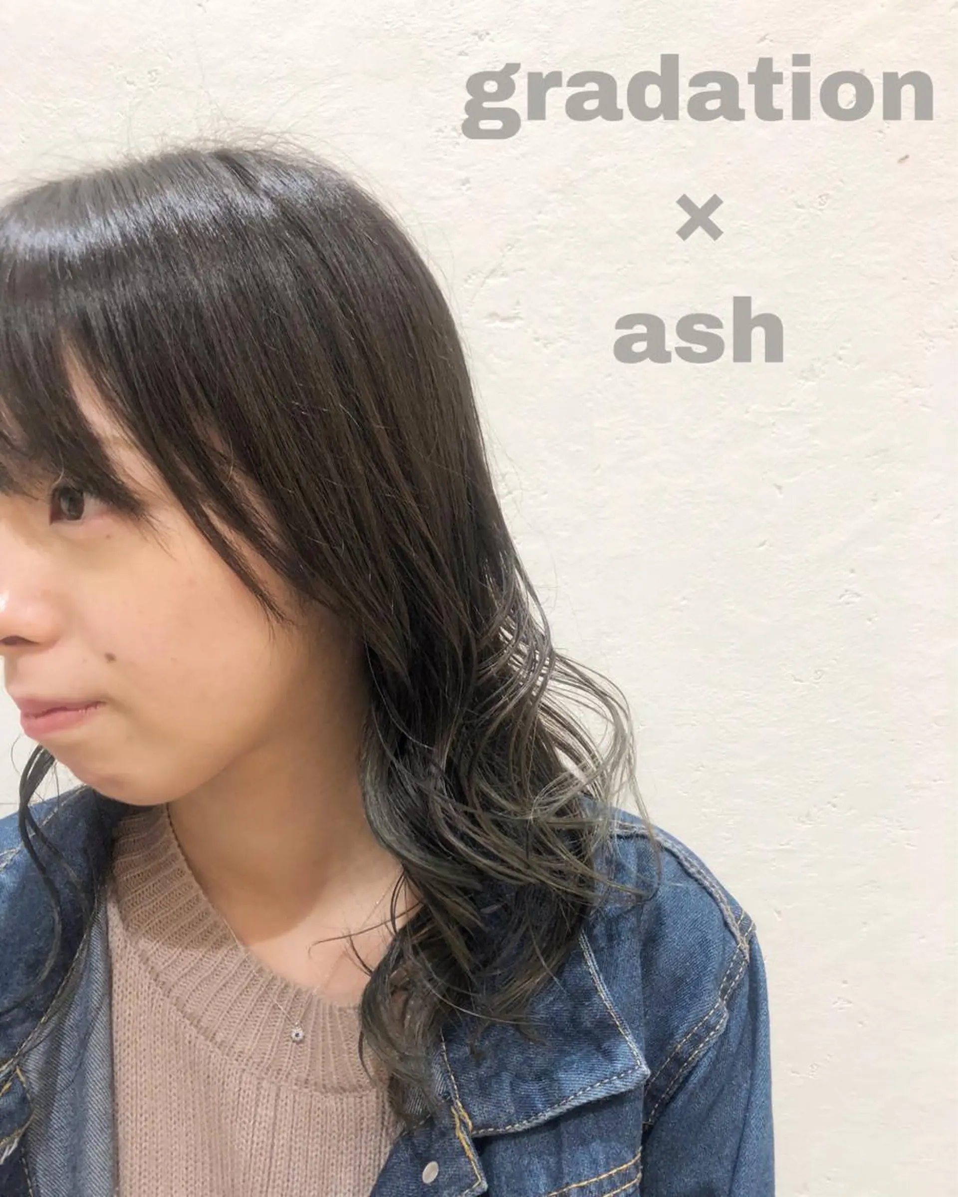 ミディアム 岸田 梓武生のヘアスタイル