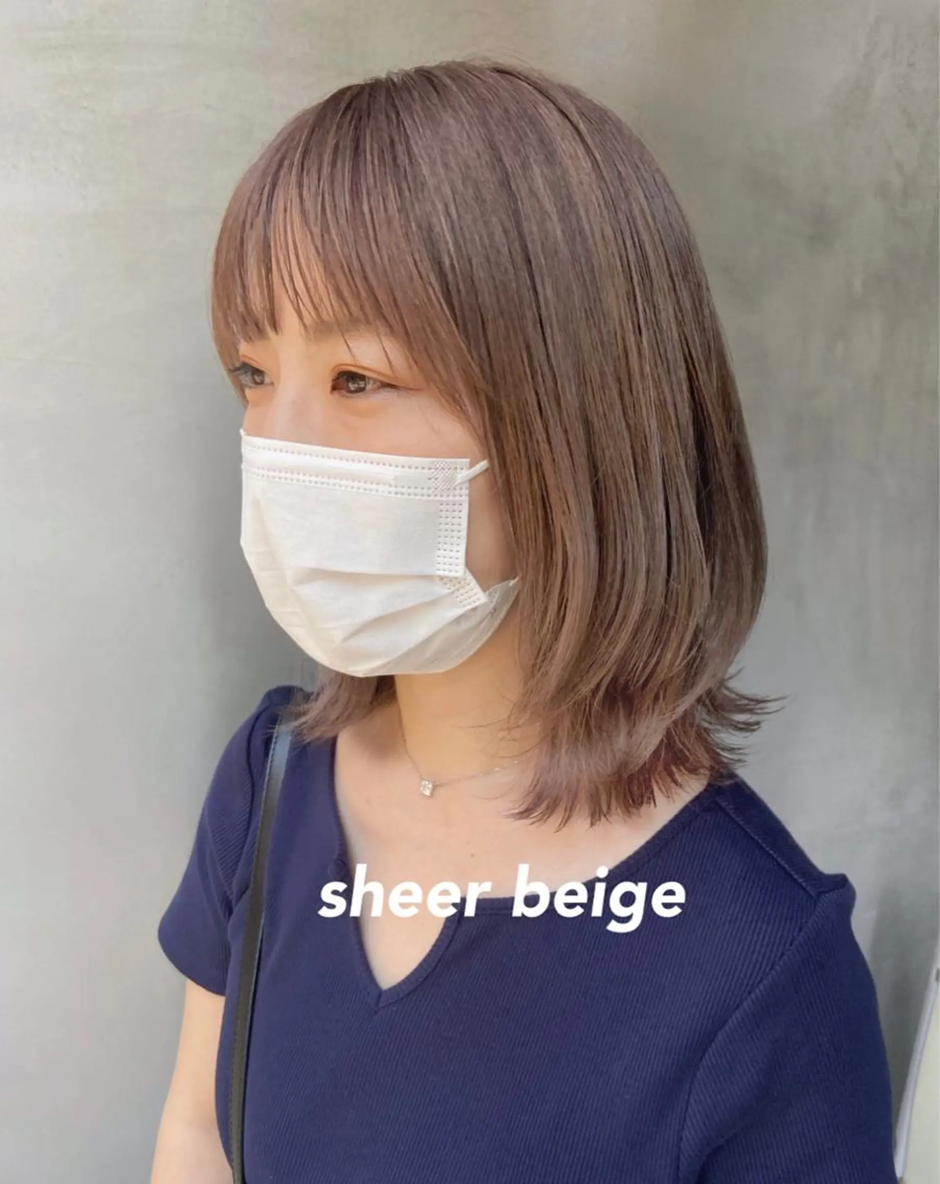 セミロング shiori ﾍﾞｰｼﾞｭｶﾗｰのヘアスタイル