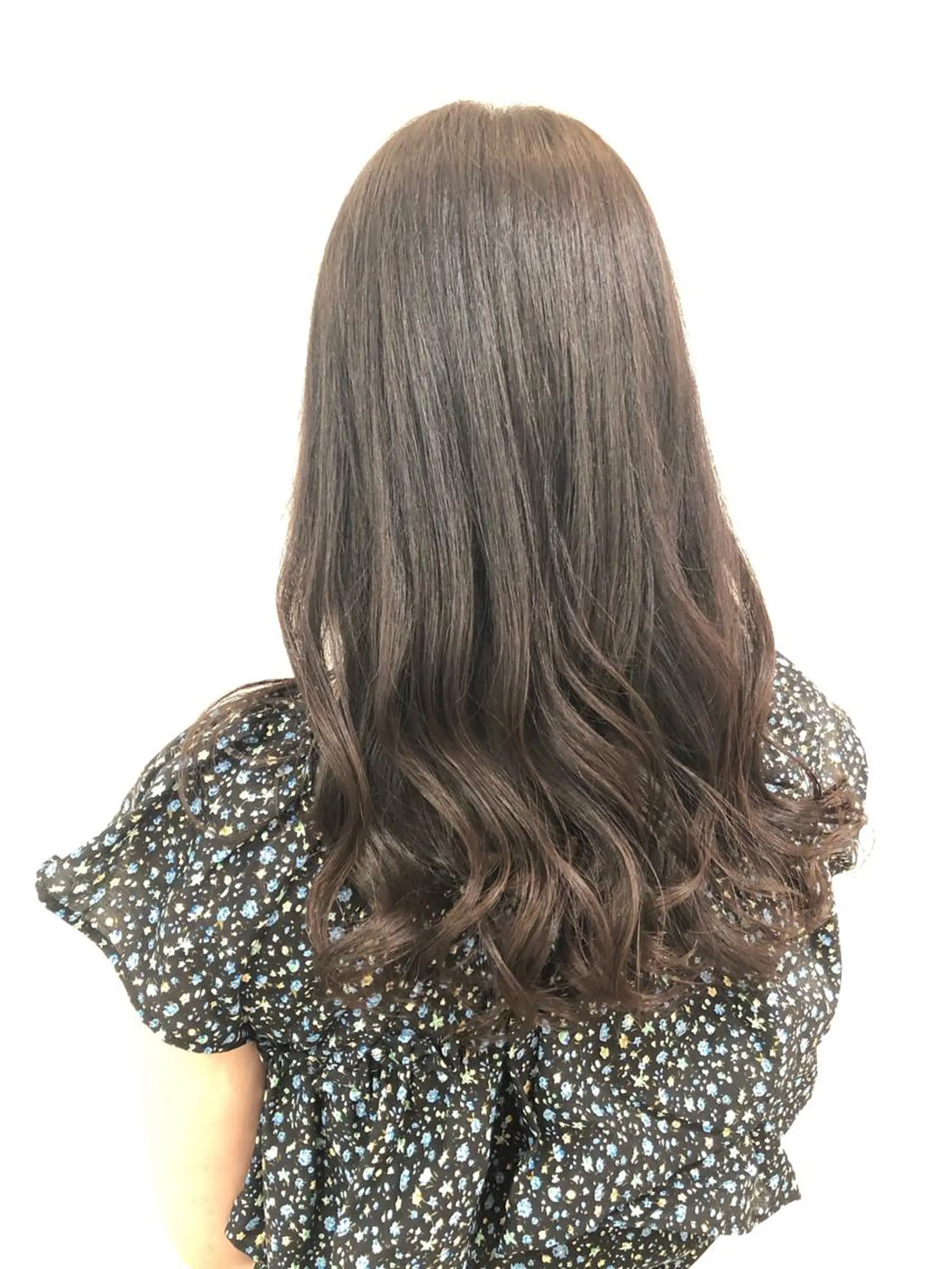 ロング カラー ヘアカラー 下池 紗加のヘアスタイル