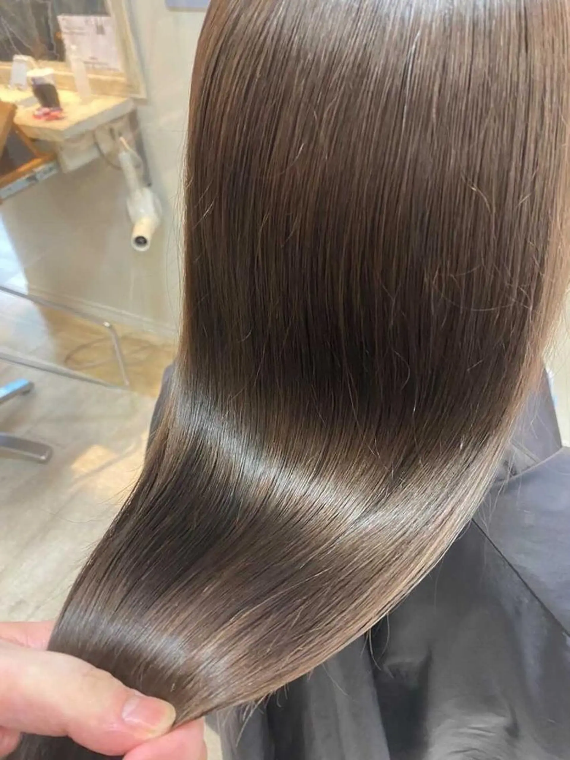 ロング カラー ヘアカラー トリートメント 韓国🇰🇷レイヤー 映える顔周り🩷のヘアスタイル