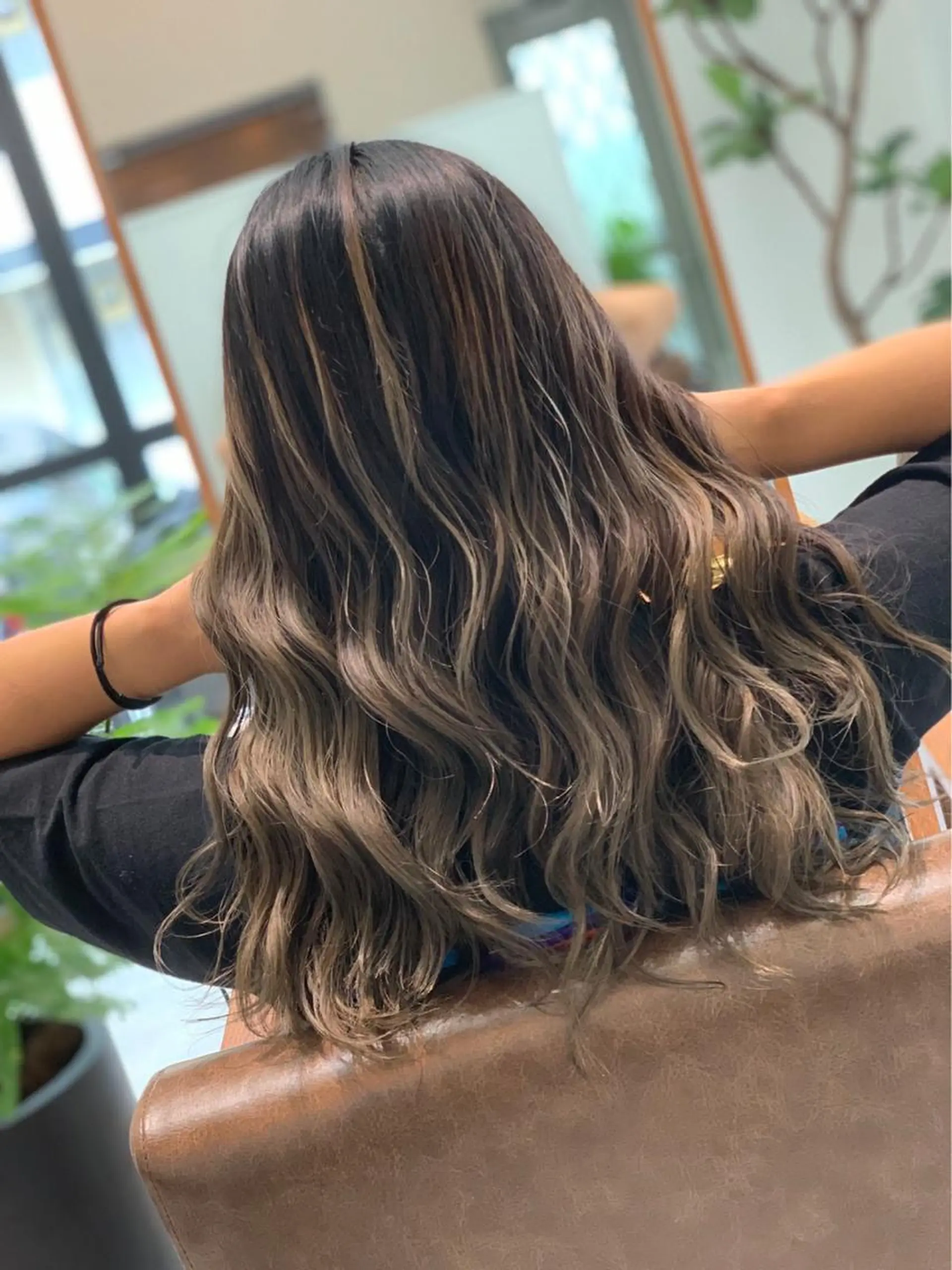 ロング ヘアカラー トリートメント ヘッドスパ 明石 歩樹のヘアスタイル