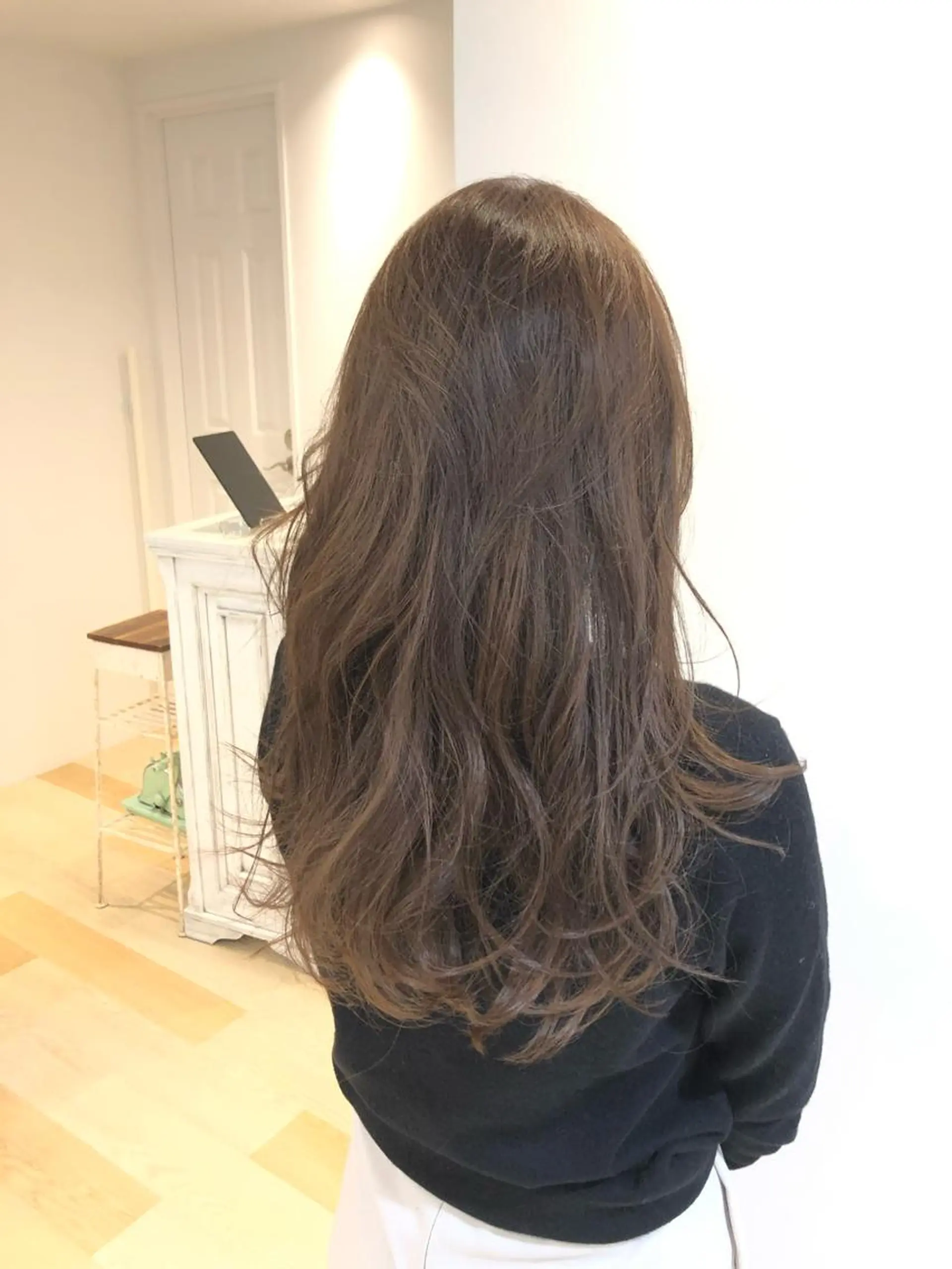 ロング ハイライト パーソナルカラー lapiax阿部のヘアスタイル