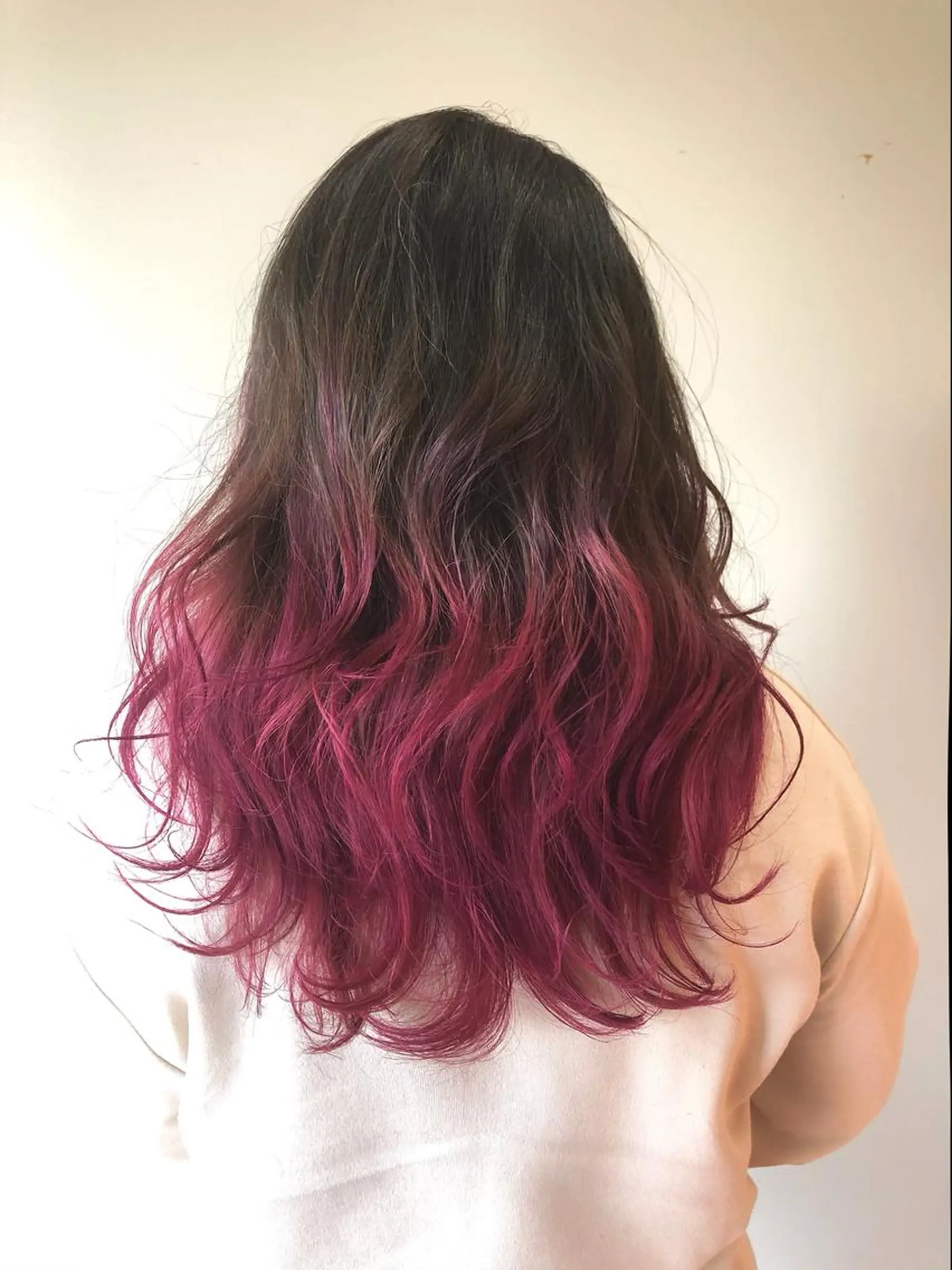 ロング OJIMA YUKAのヘアスタイル