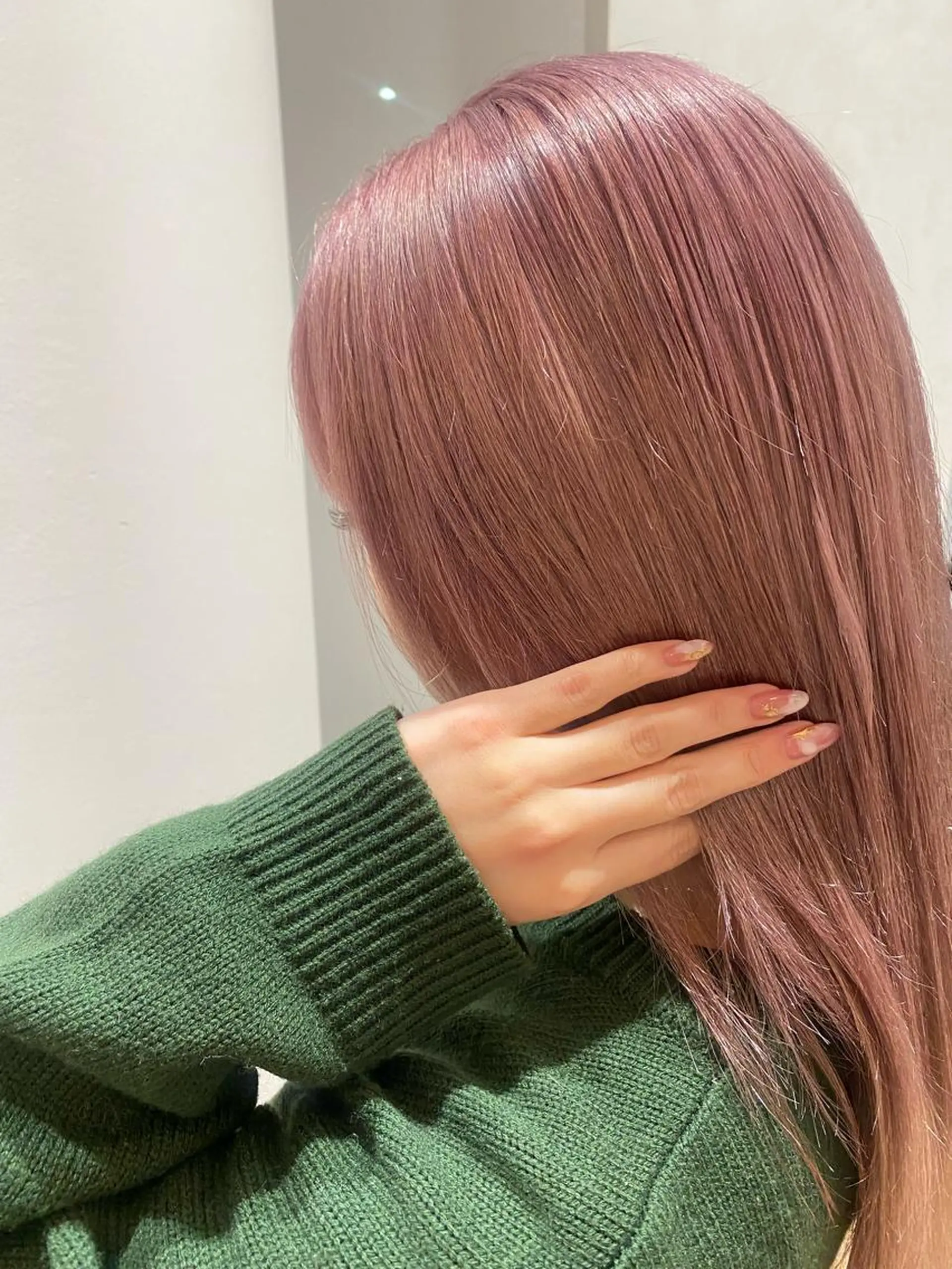 ロング カラー ブリーチ 増井 彩乃のヘアスタイル