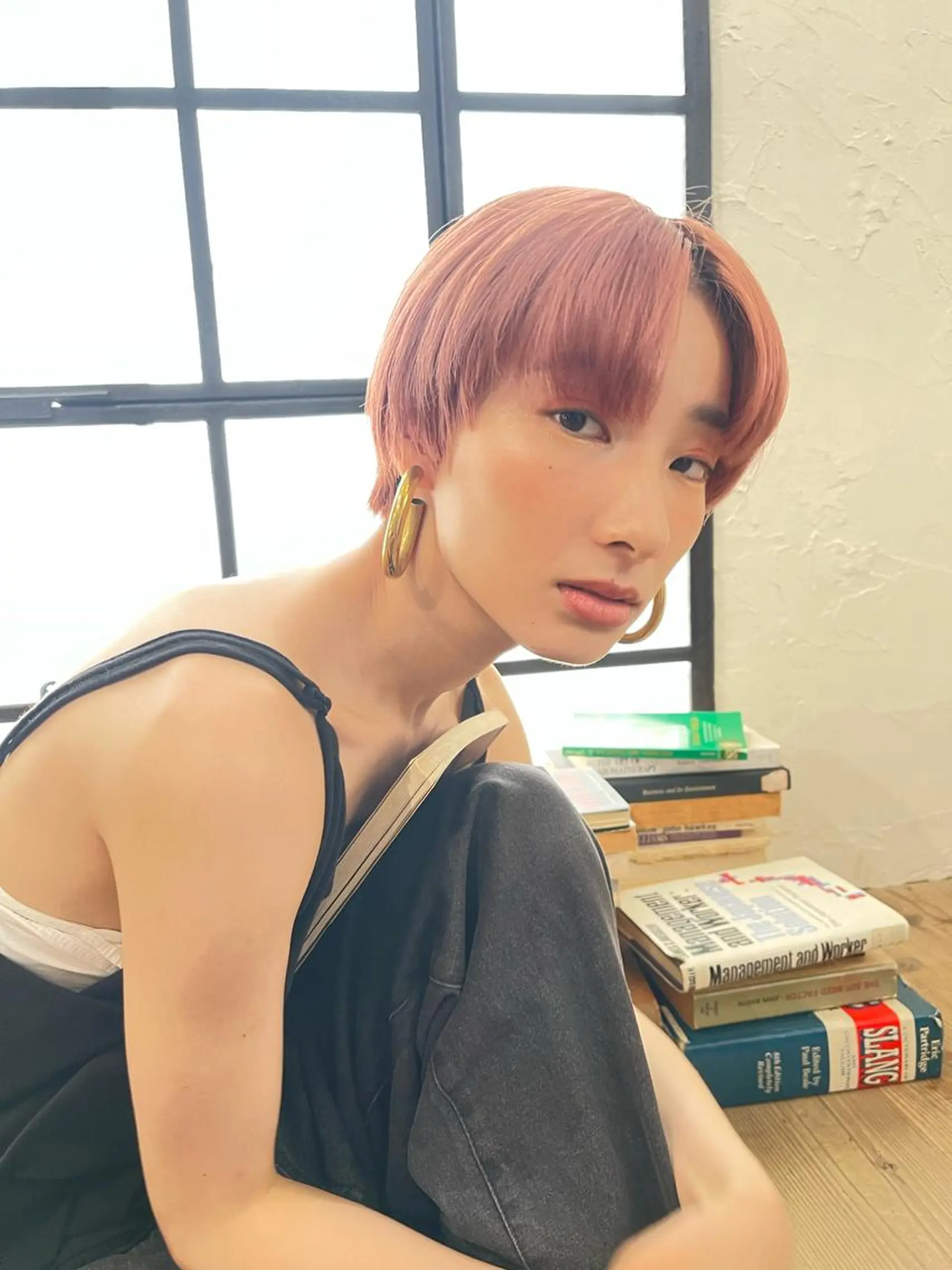 ショート カラー 🪽羽エク/Ash 店長/折目奈央🪽のヘアスタイル