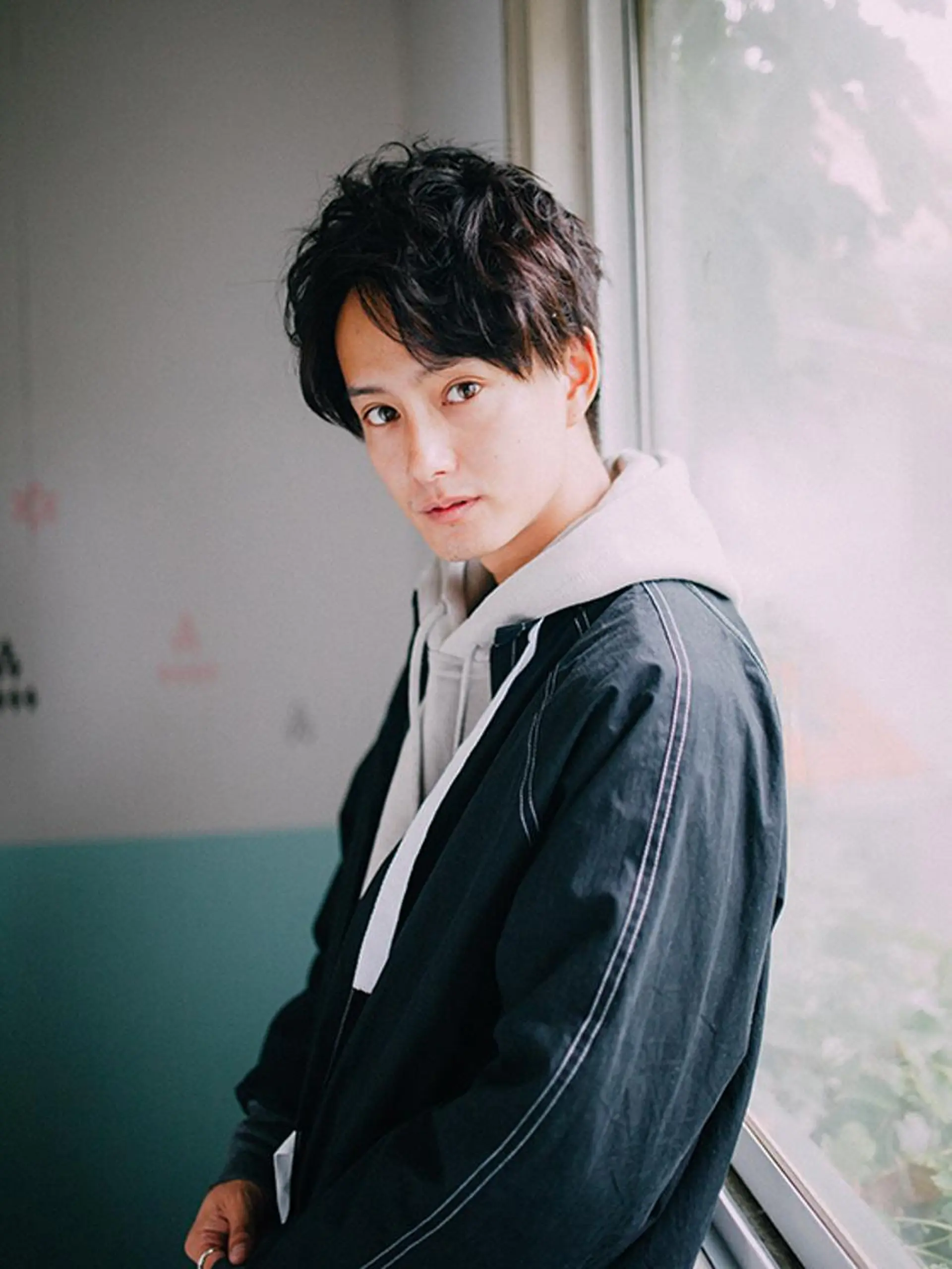 ショート メンズ 髪質改善× 白髪ぼかし溝江のヘアスタイル