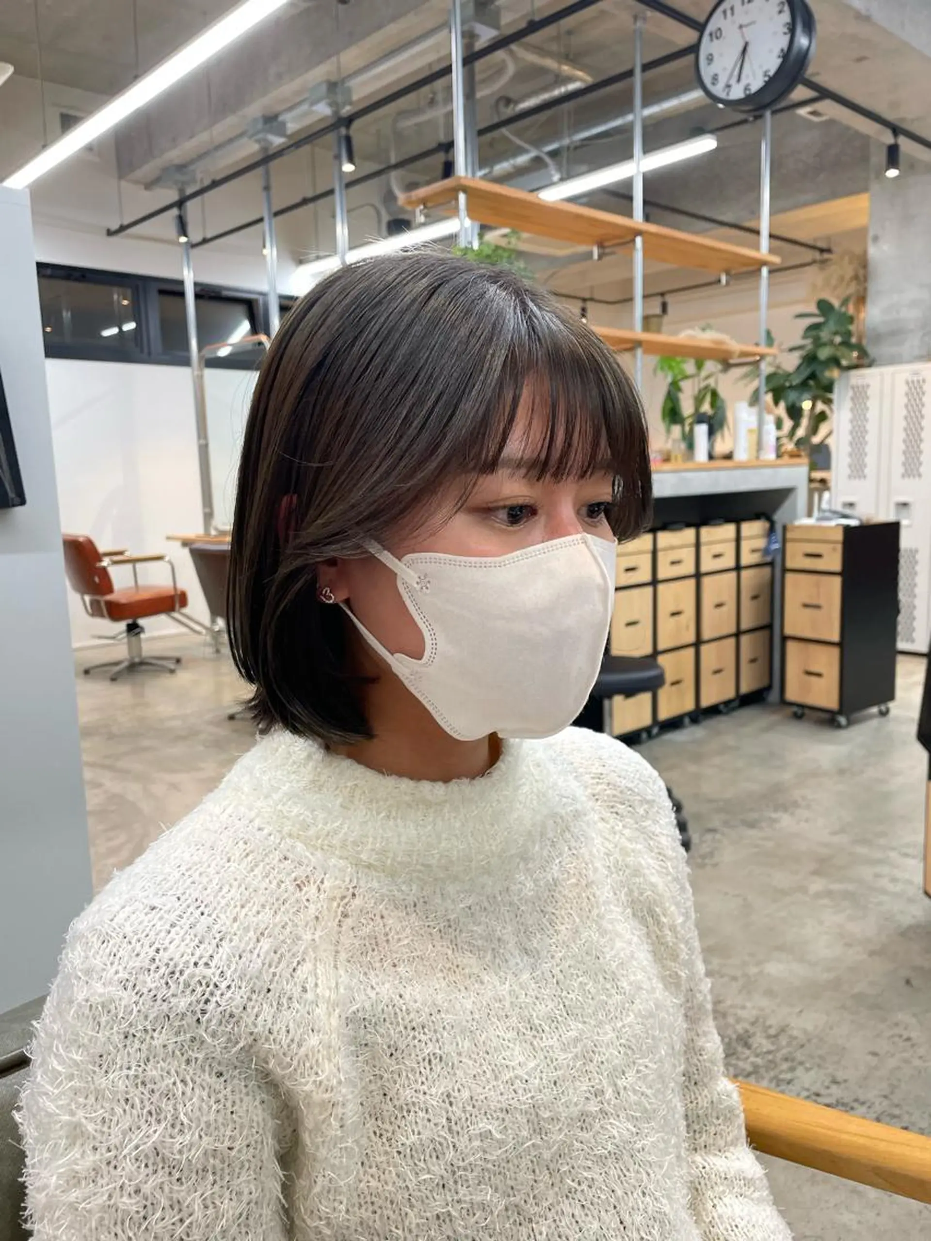 ミディアム カラー yuika .のヘアスタイル