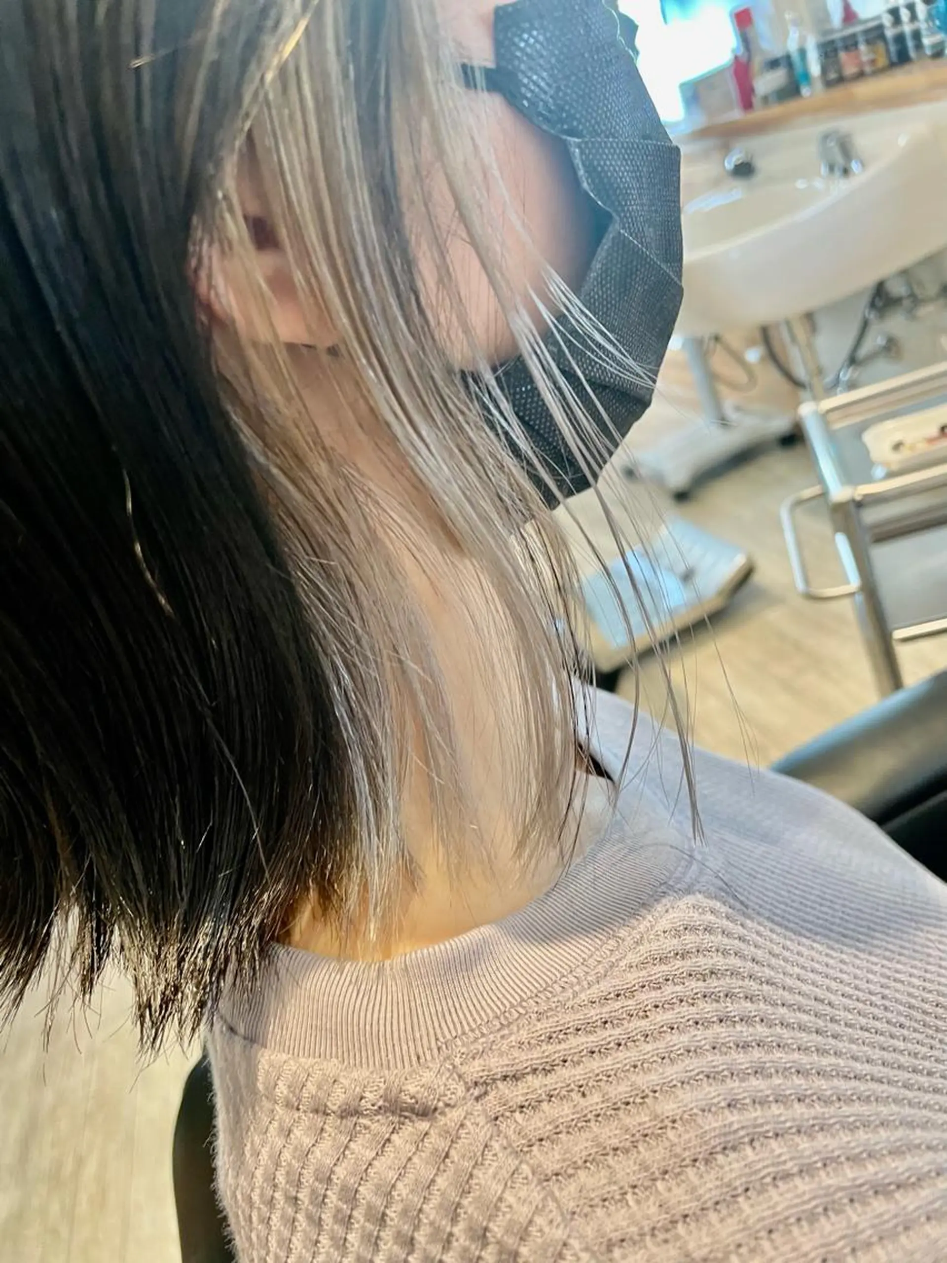 ミディアム カラー ベージュカラー ブリーチ インナーカラー 通い続けられるサロン ママ美容師　明日香のヘアスタイル