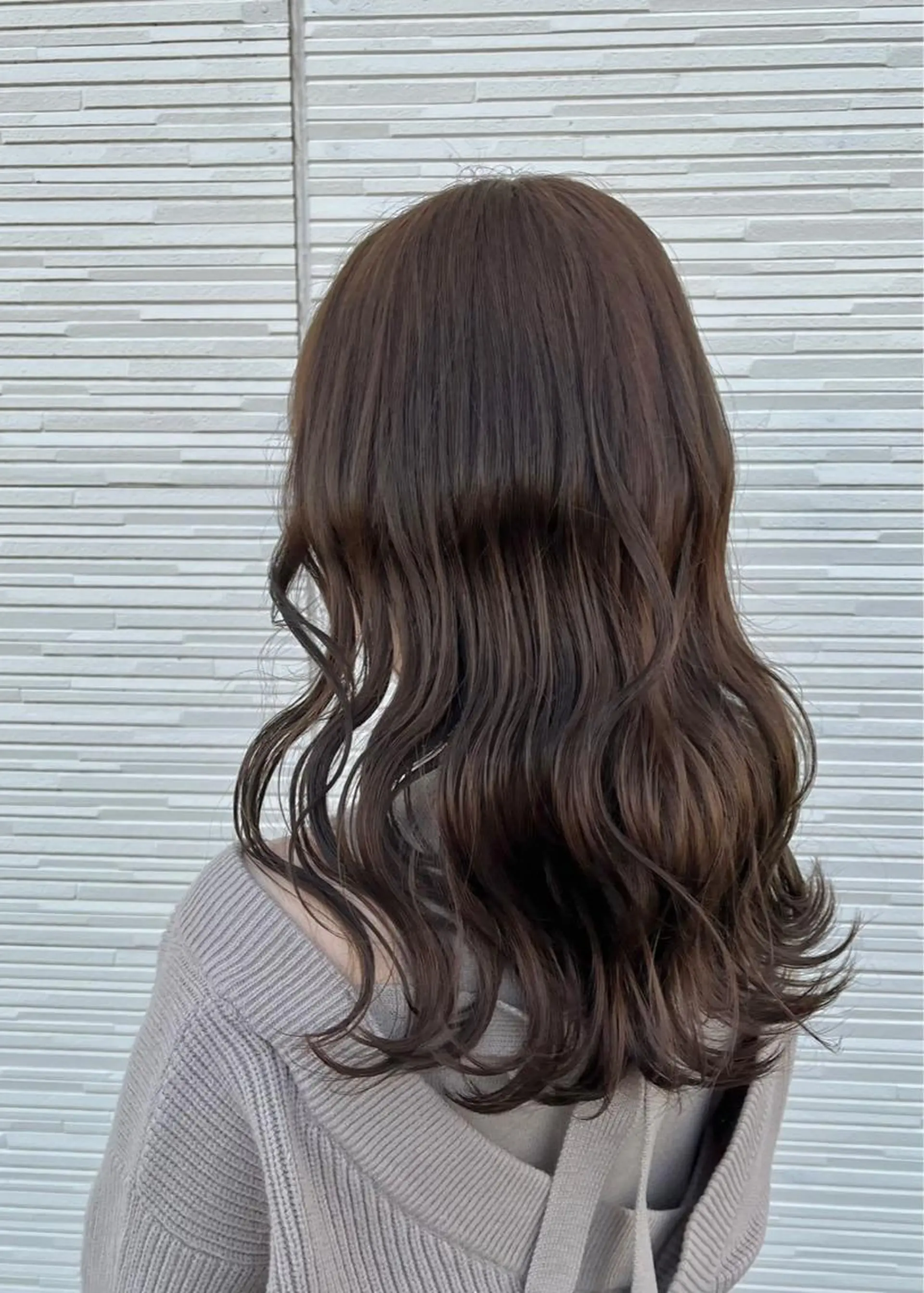 セミロング カラー ヘアアレンジ ブラウンカラー 透明感カラー 栗林 姫花のヘアスタイル