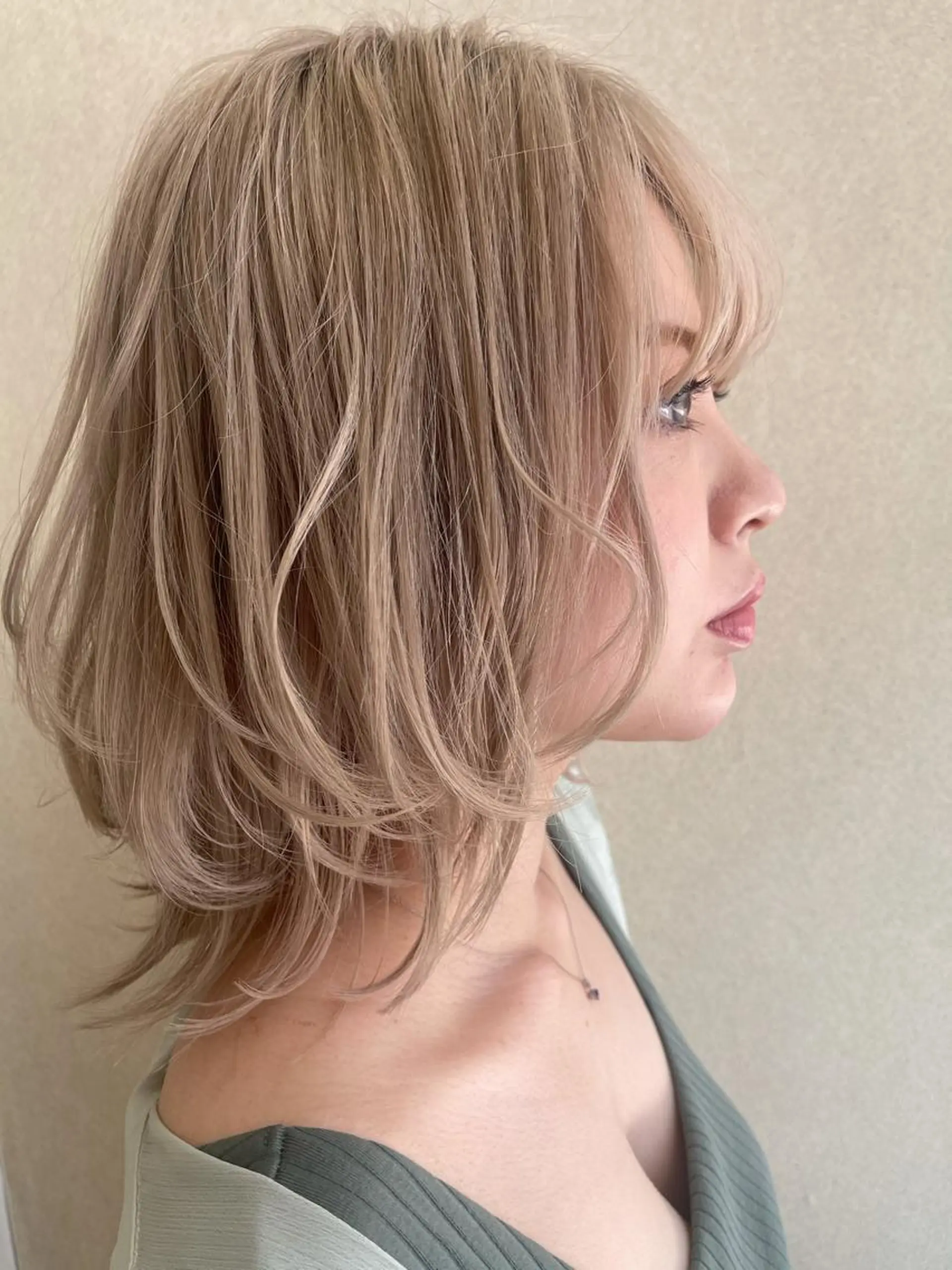 ミディアム パーマ ミディアムパーマ ヘアカラー トリートメント 髪質改善/縮毛矯正 /レイヤー岡部のヘアスタイル