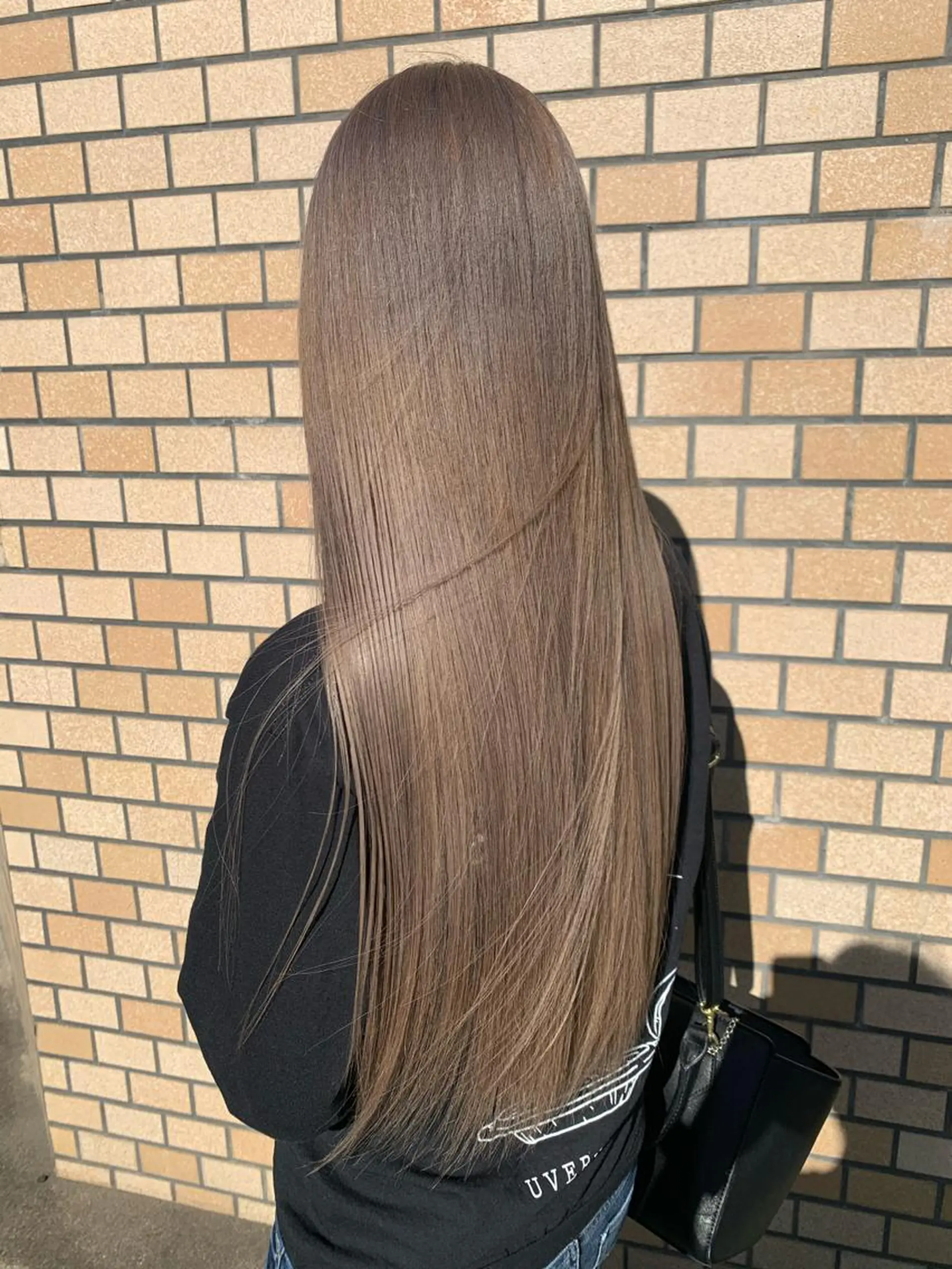 ロング カラー アッシュ ベージュカラー ブリーチ PAIR DAISUKEのヘアスタイル