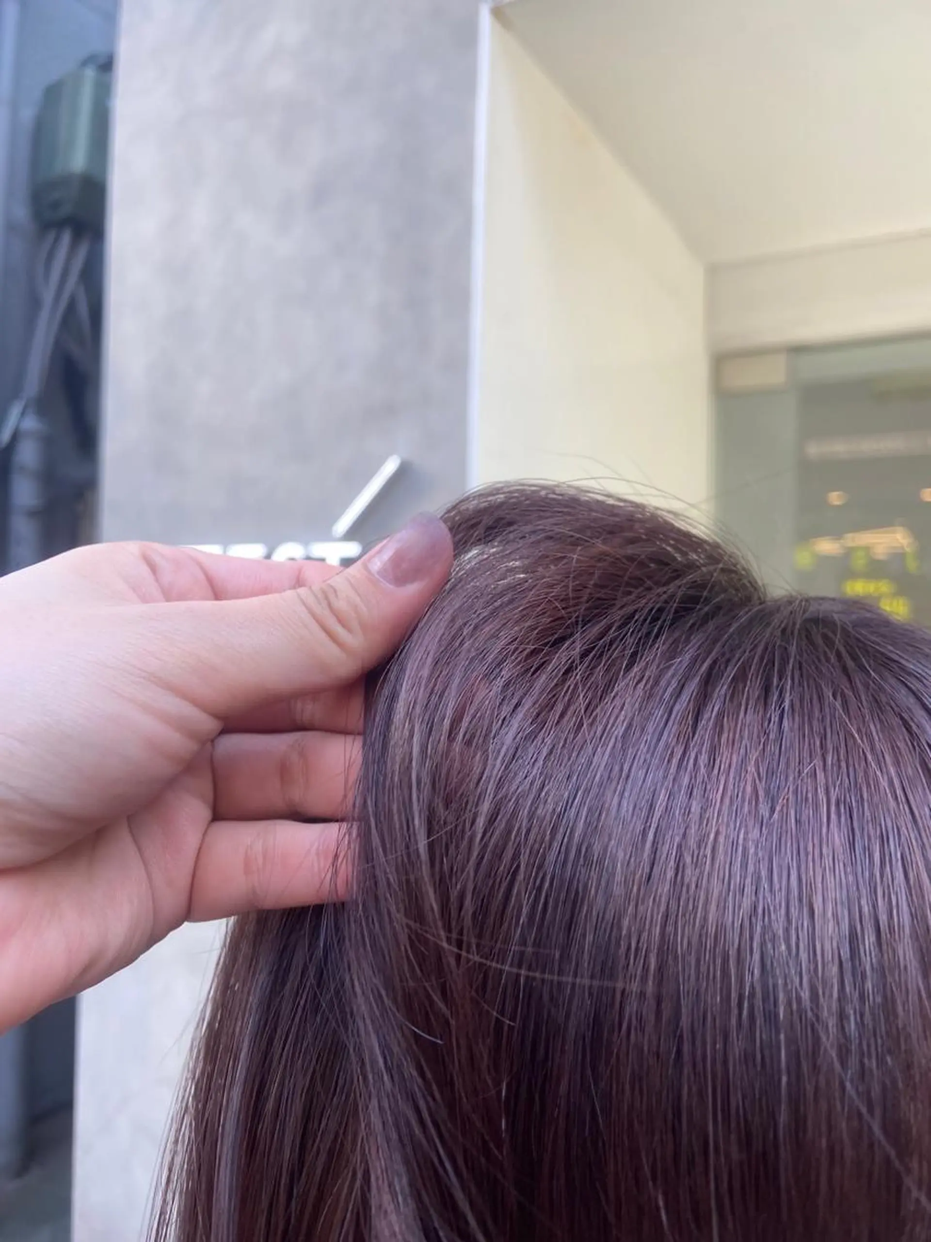 ミディアム ピンクブラウン ヘアカラー 韓国ヘアメンズ・レデ ィース特化ミクのヘアスタイル