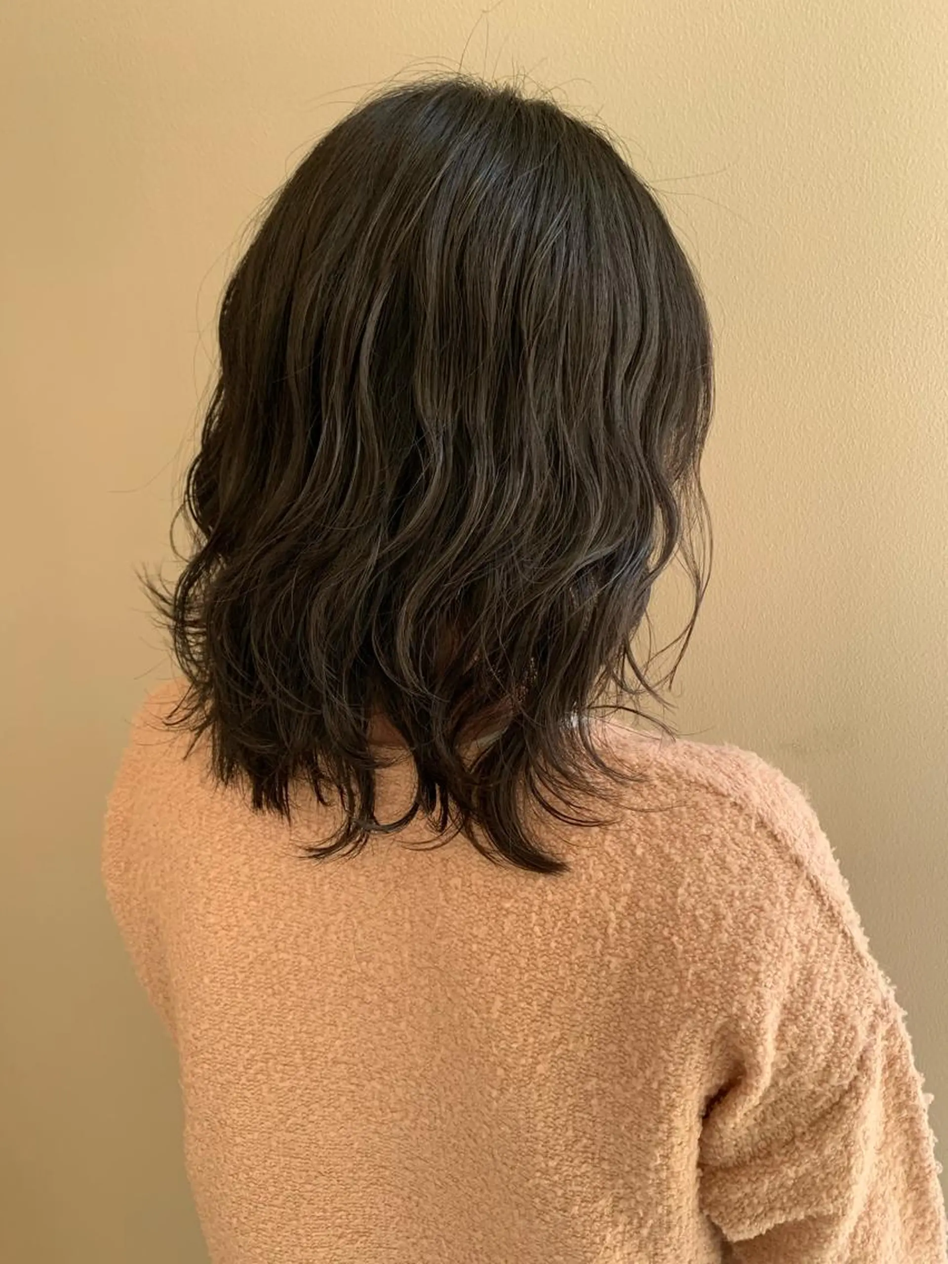 セミロング カラー 顔まわりカット✄ ベージュカラー🧸のヘアスタイル