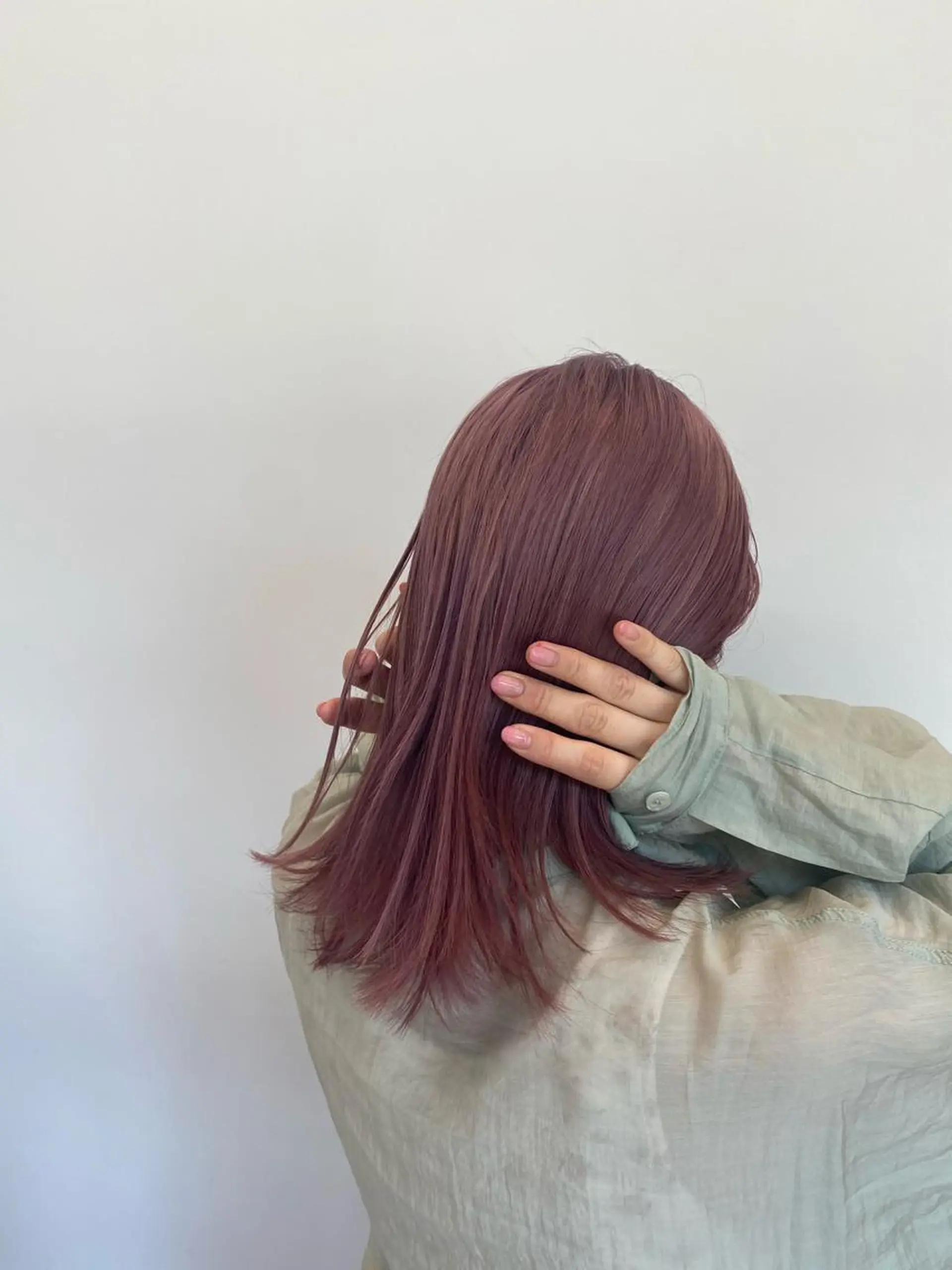 カラー 増井 彩乃のヘアスタイル