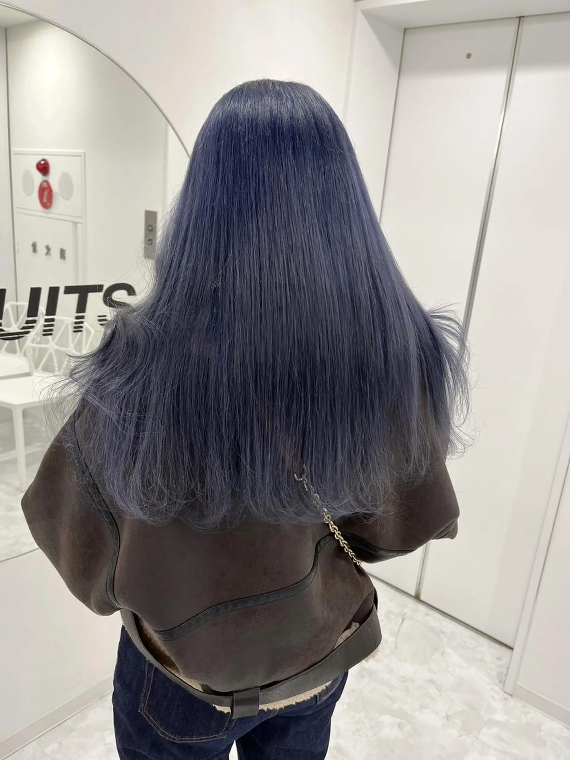 ロング カラー ヘアカラー 💙ハイトーン韓国風 色白ヘア💙manaのヘアスタイル