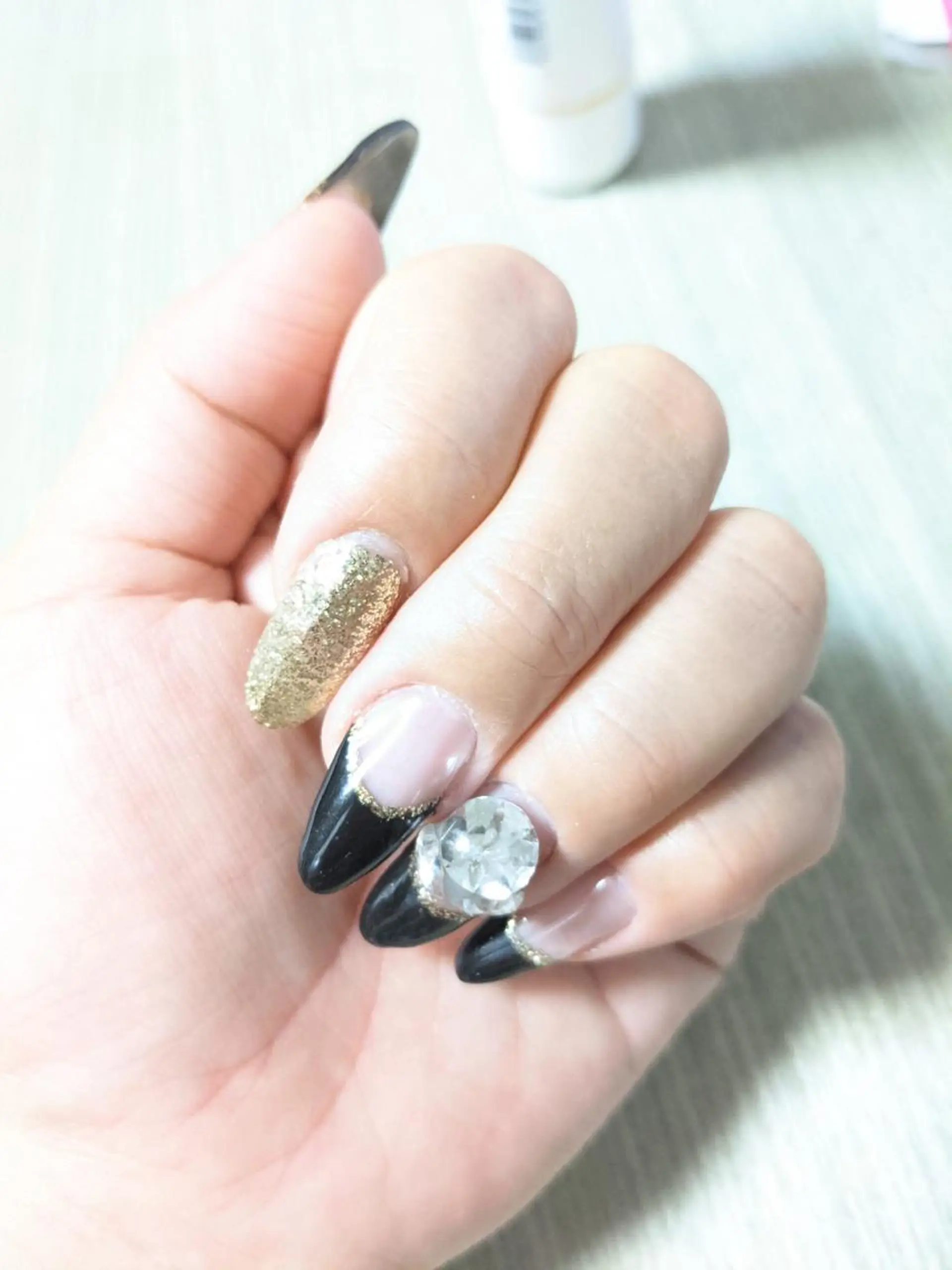 ネイル e.nail所属・和賀井 恵理のネイルデザイン