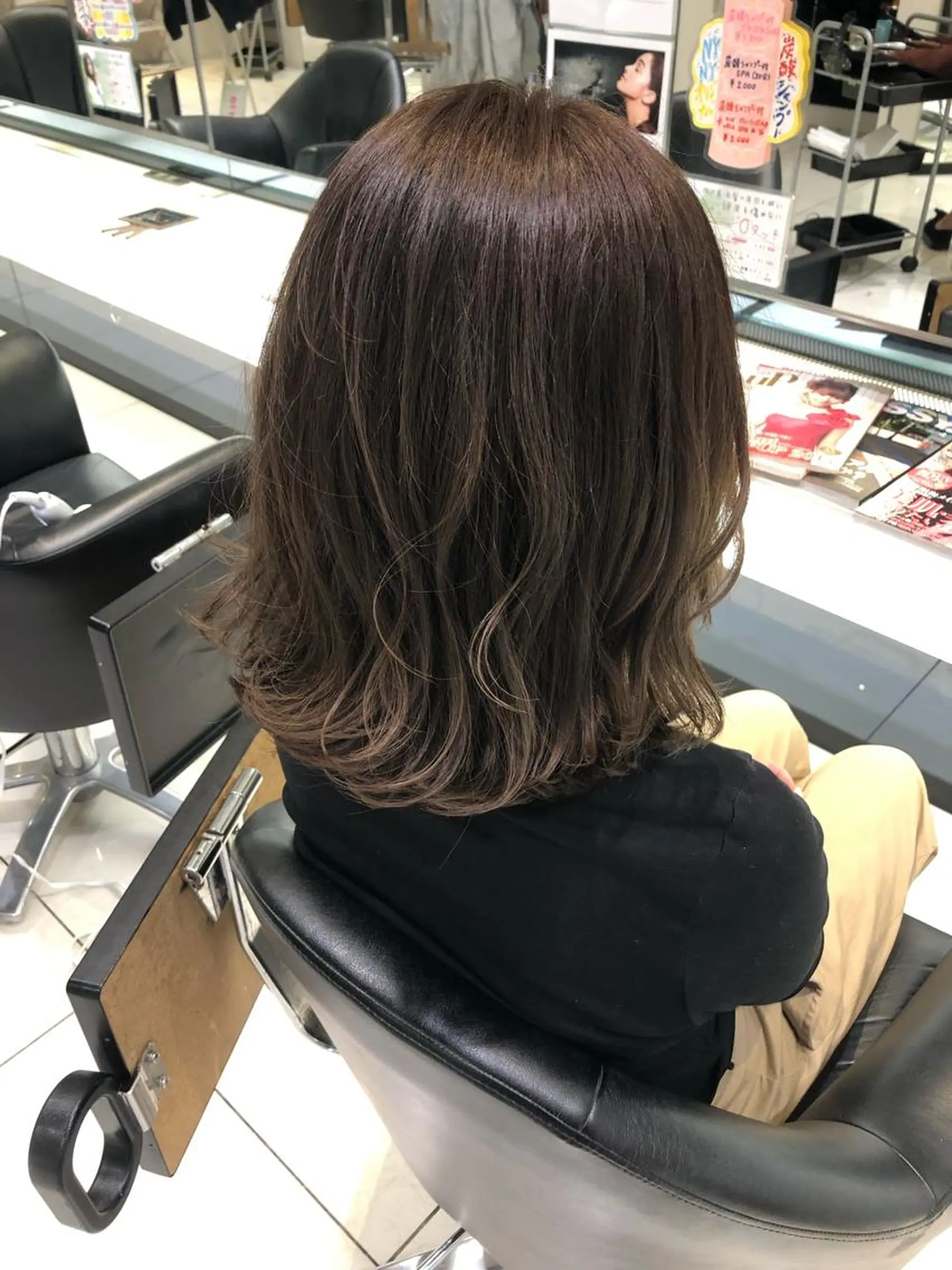 セミロング カラー ベージュカラー ハイライトカラー イルミナカラー ハイライト カット ヘアカラー トリートメント ✨髪質改善✨ 田西　基彦のヘアスタイル