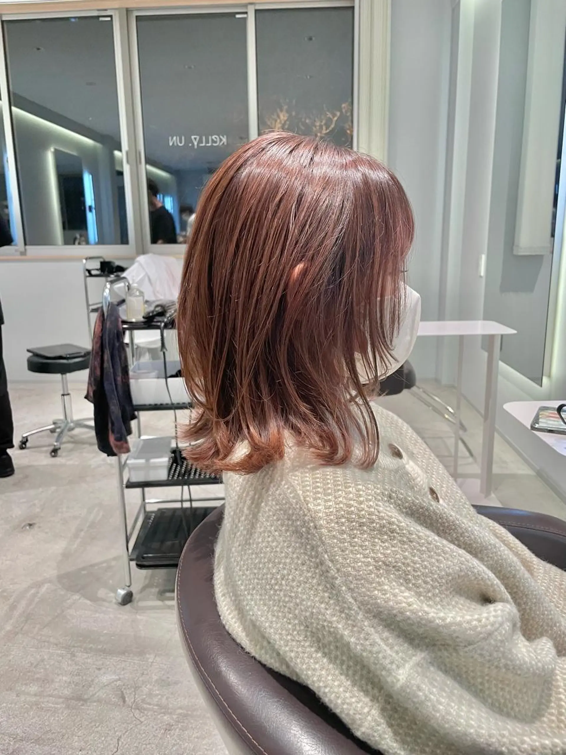 ミディアム カラー ウルフカット 中村 研介のヘアスタイル