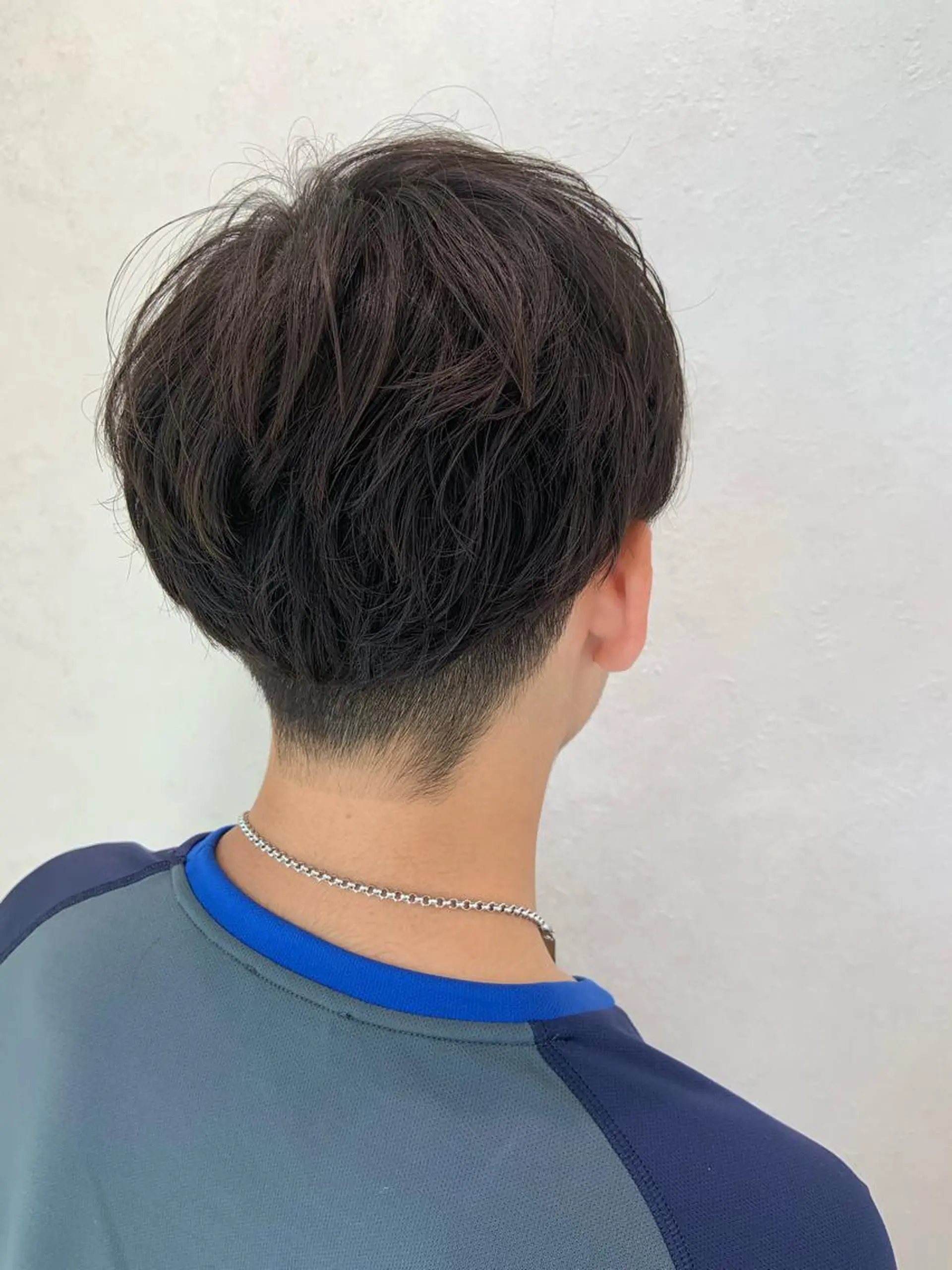 ショート メンズ ハイトーンカラー🤍 山下 優華のヘアスタイル