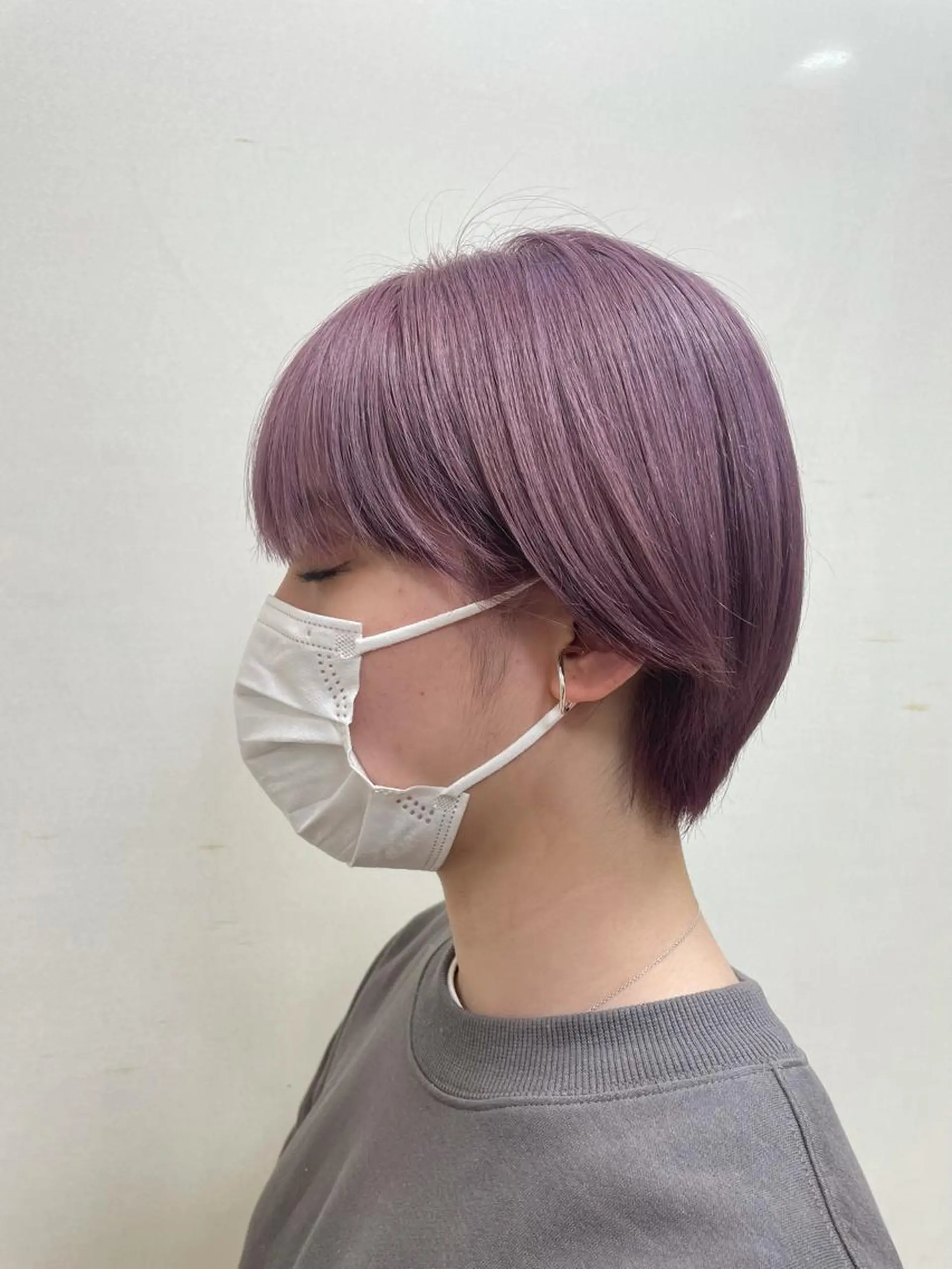 ショート ピンクラベンダー 前田 菜奈子のヘアスタイル