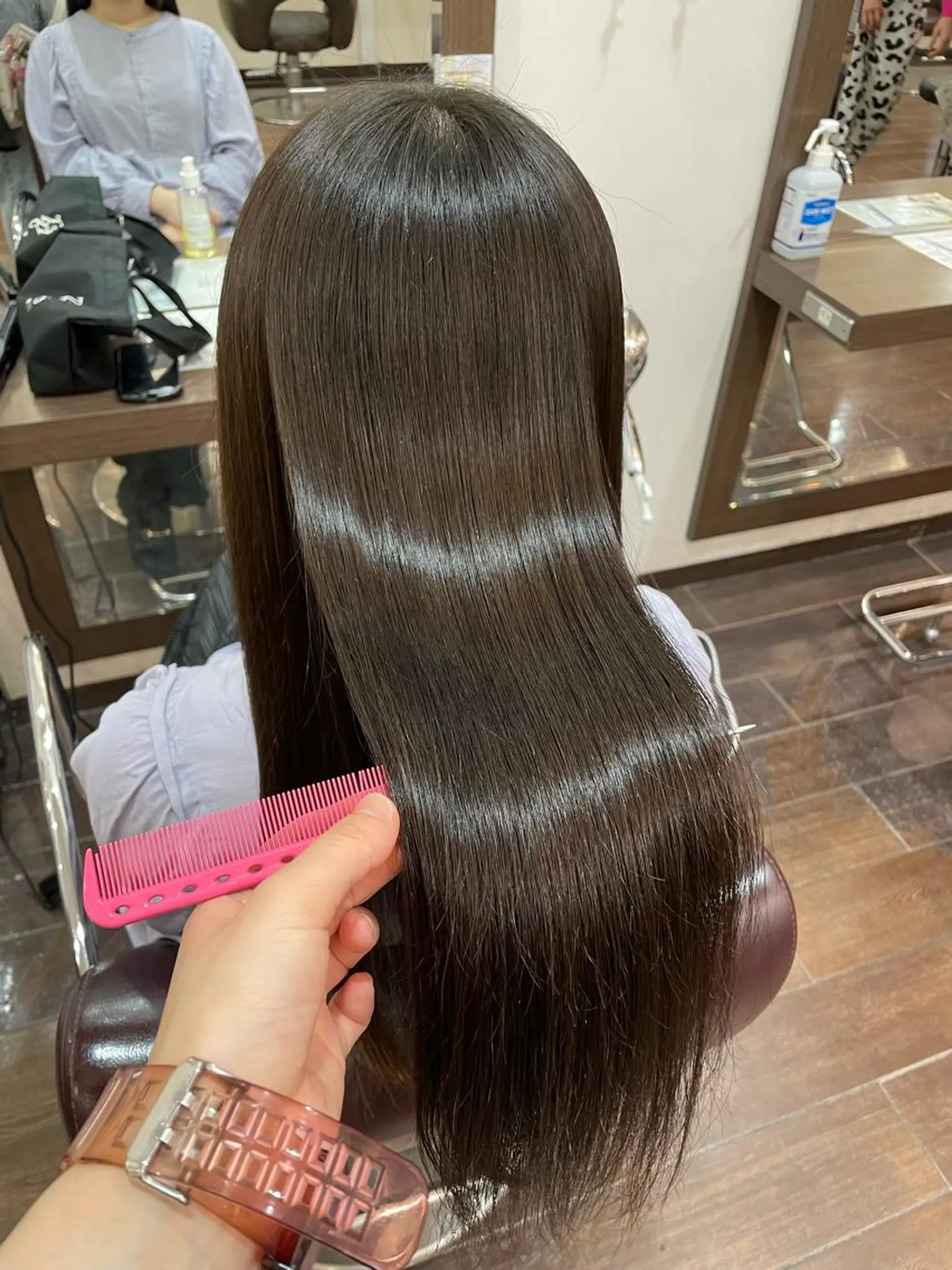 ロング カラー 髪質改善 トリートメント aya/小顔レイヤー /柔らかカラーのヘアスタイル