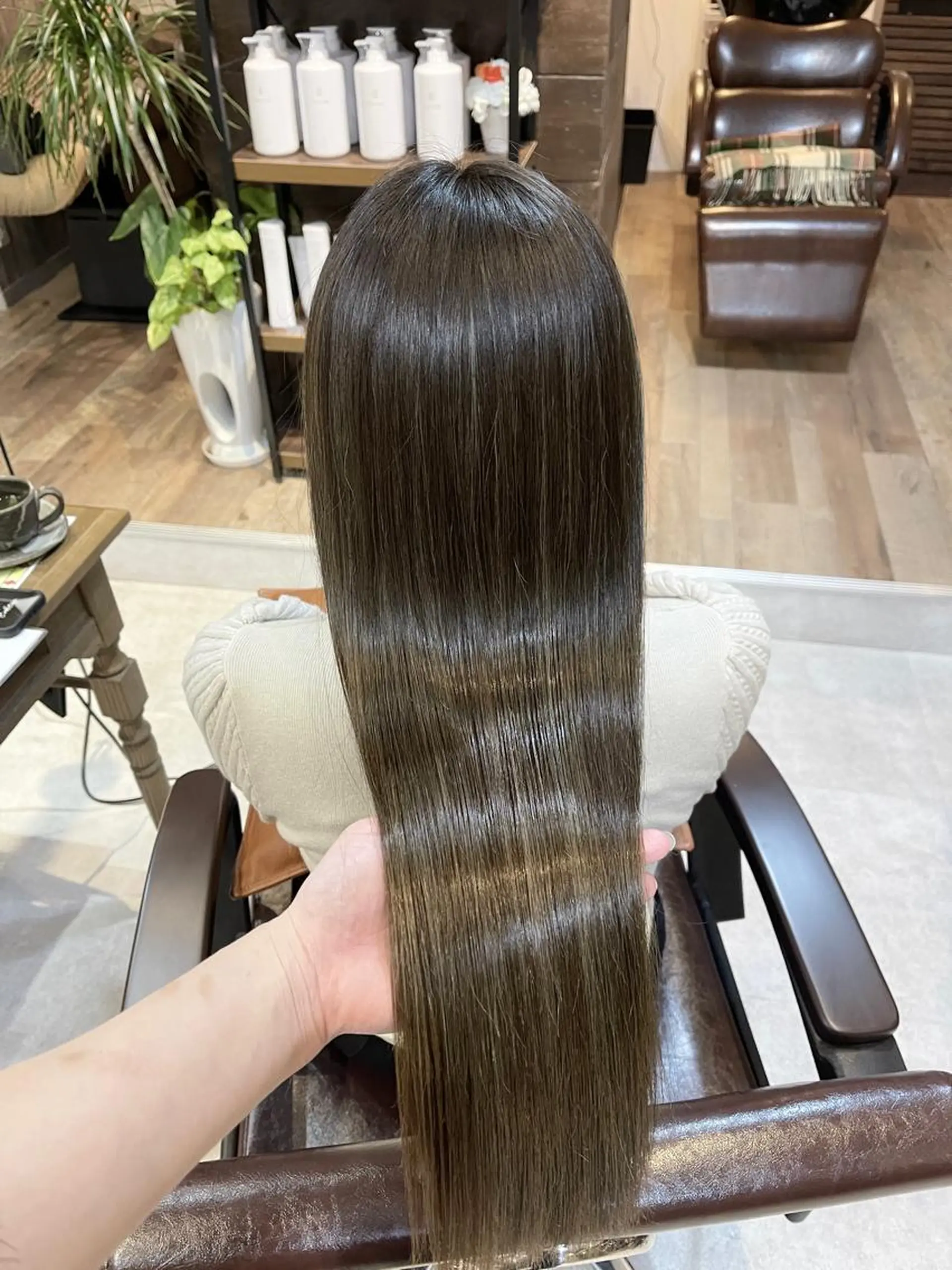 ロング カラー ブリーチ 髪質改善で 憧れの潤艶美髪にのヘアスタイル