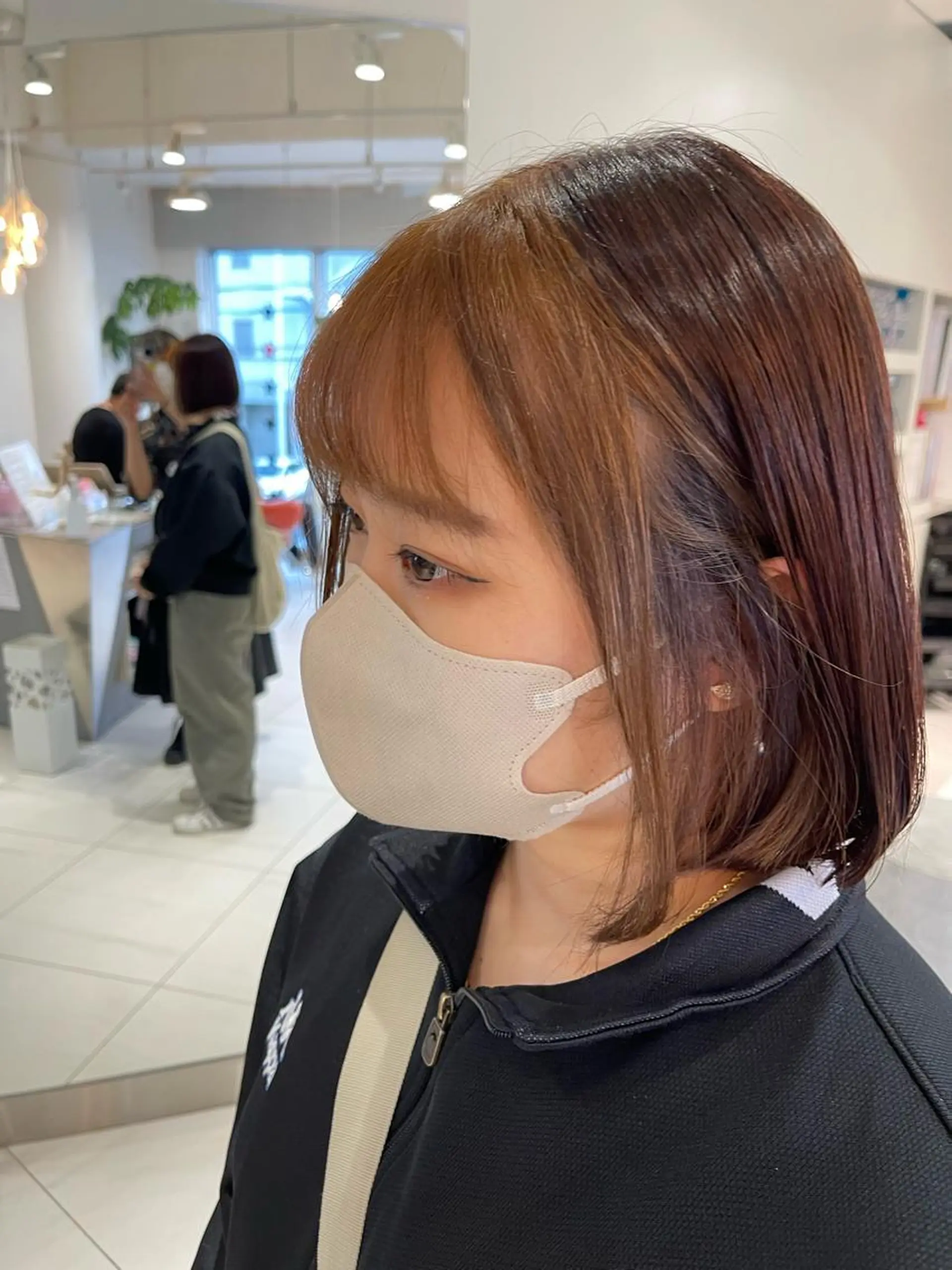 ショート カラー ミストバング ベージュカラー ブリーチ  フェイスフレーミング 由比藤理子 ブリーチカラー🌈のヘアスタイル