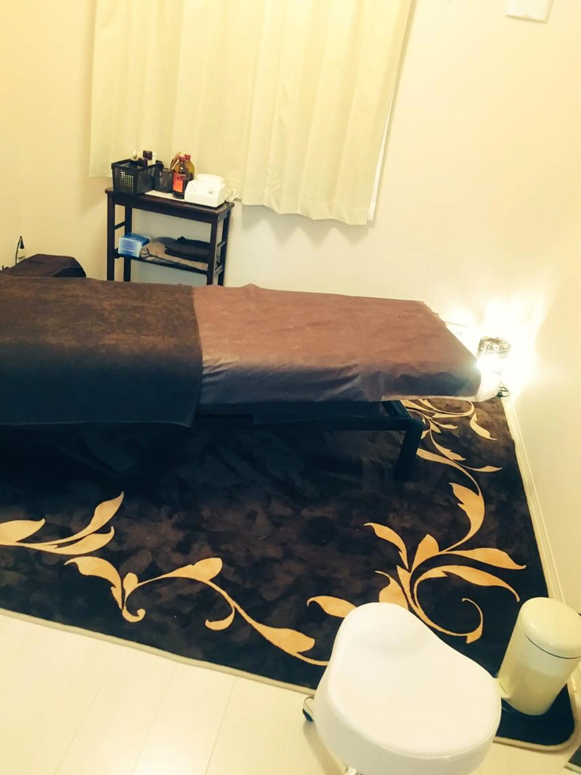 アニメ,Vオタク× 即効痩せエステサロンのエステ・リラクイメージ