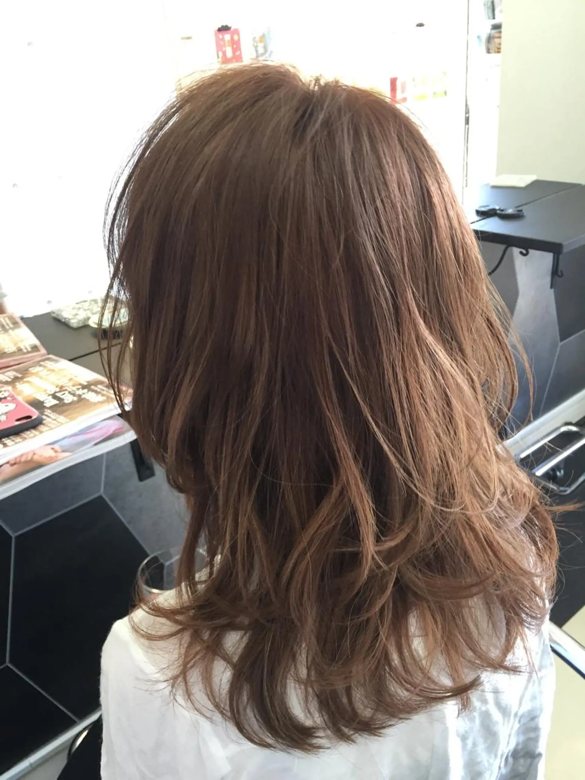 ミディアム カラー ベージュカラー ボルドーカラー Maison de Day&Night所属・統括ディレクター kuriのヘアスタイル