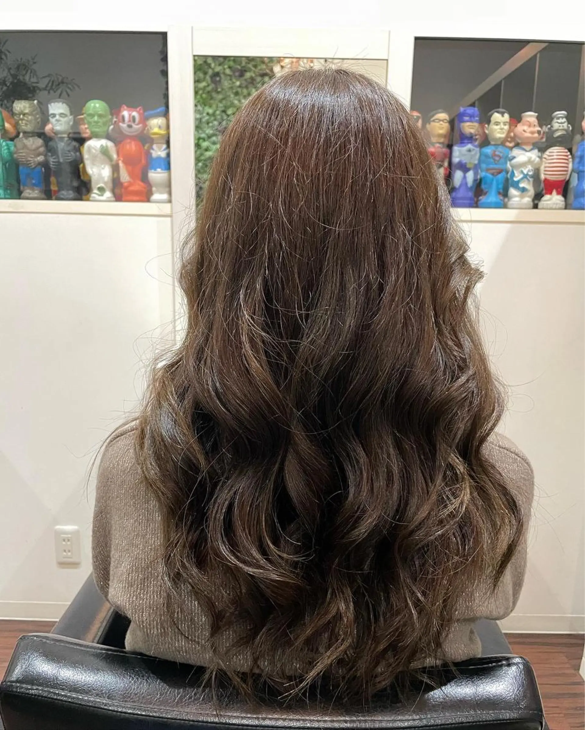 ロング カラー グレージュ ハイライトカラー インナーカラー ハイライト ヨシンモリ カット ヘアカラー トリートメント シンヤヘアーズ 泉大津本店のヘアスタイル