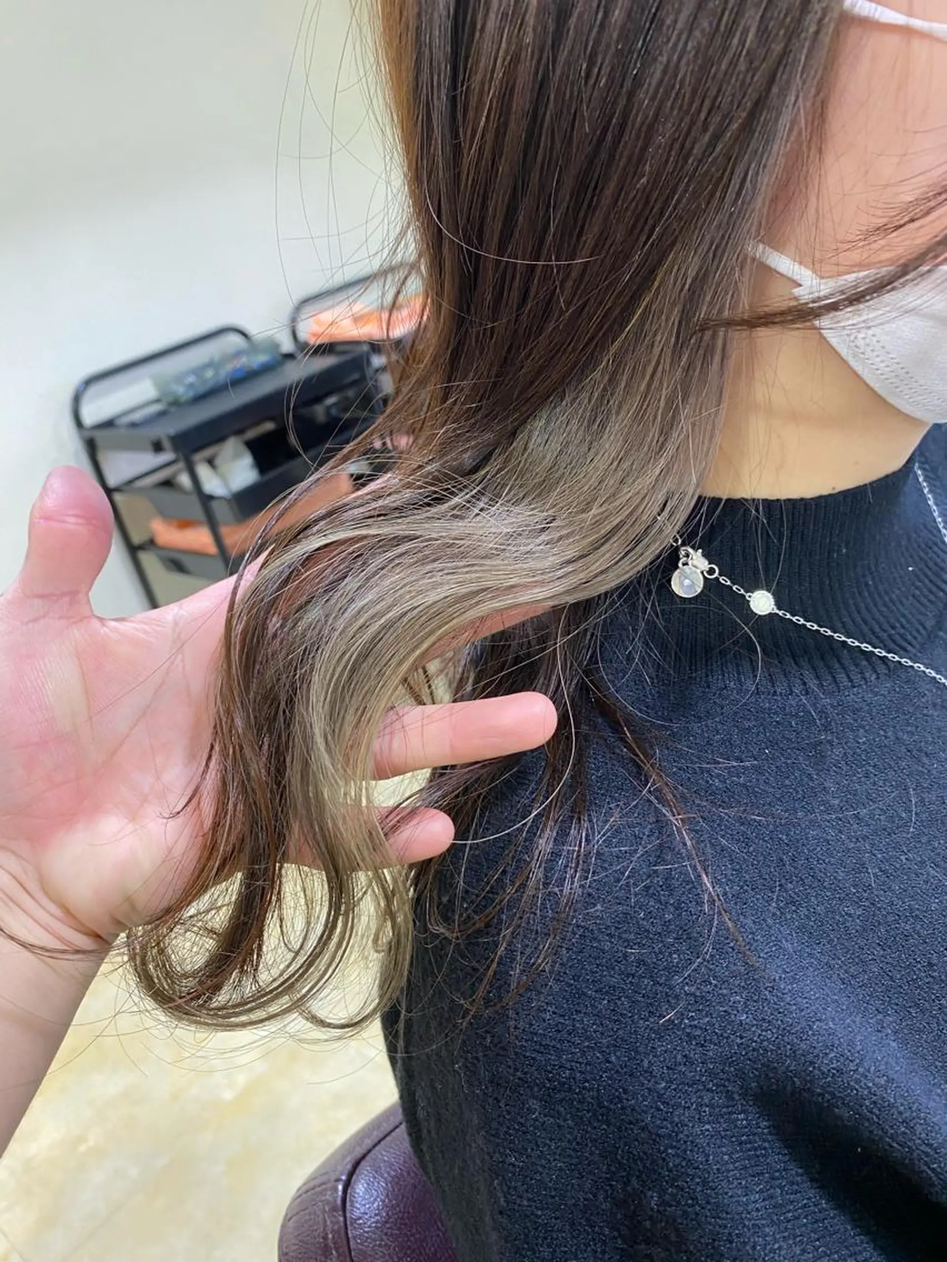 カラー ベージュカラー ブリーチ インナーカラー ミルクティーベージュ 山﨑 将弥のヘアスタイル