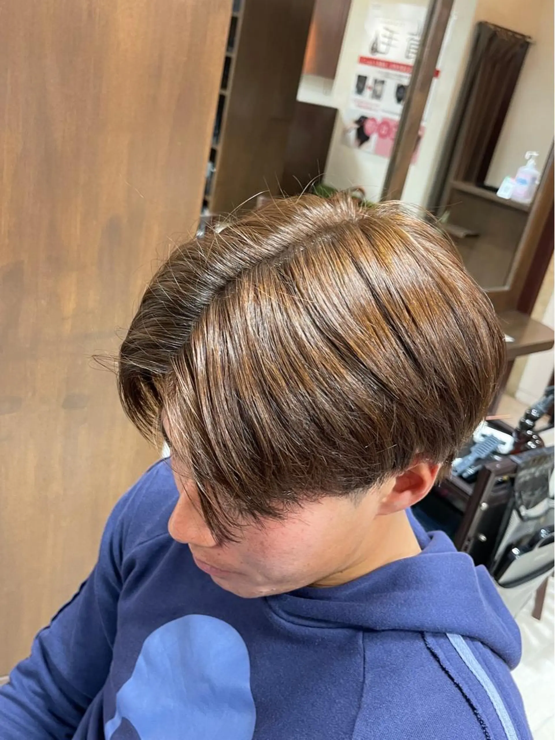 ショート カラー メンズ 佐々木 賢吾のヘアスタイル