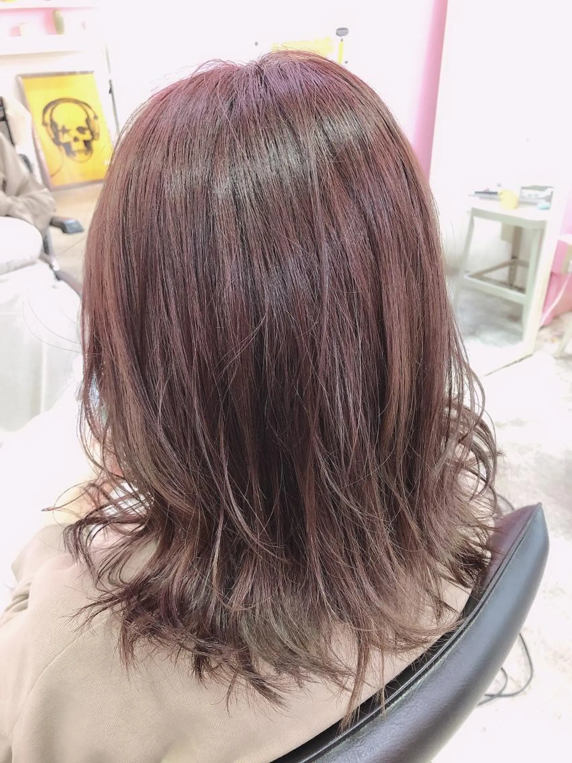 ミディアム カラー カット ヘアカラー トリートメント 浦山 和之のヘアスタイル
