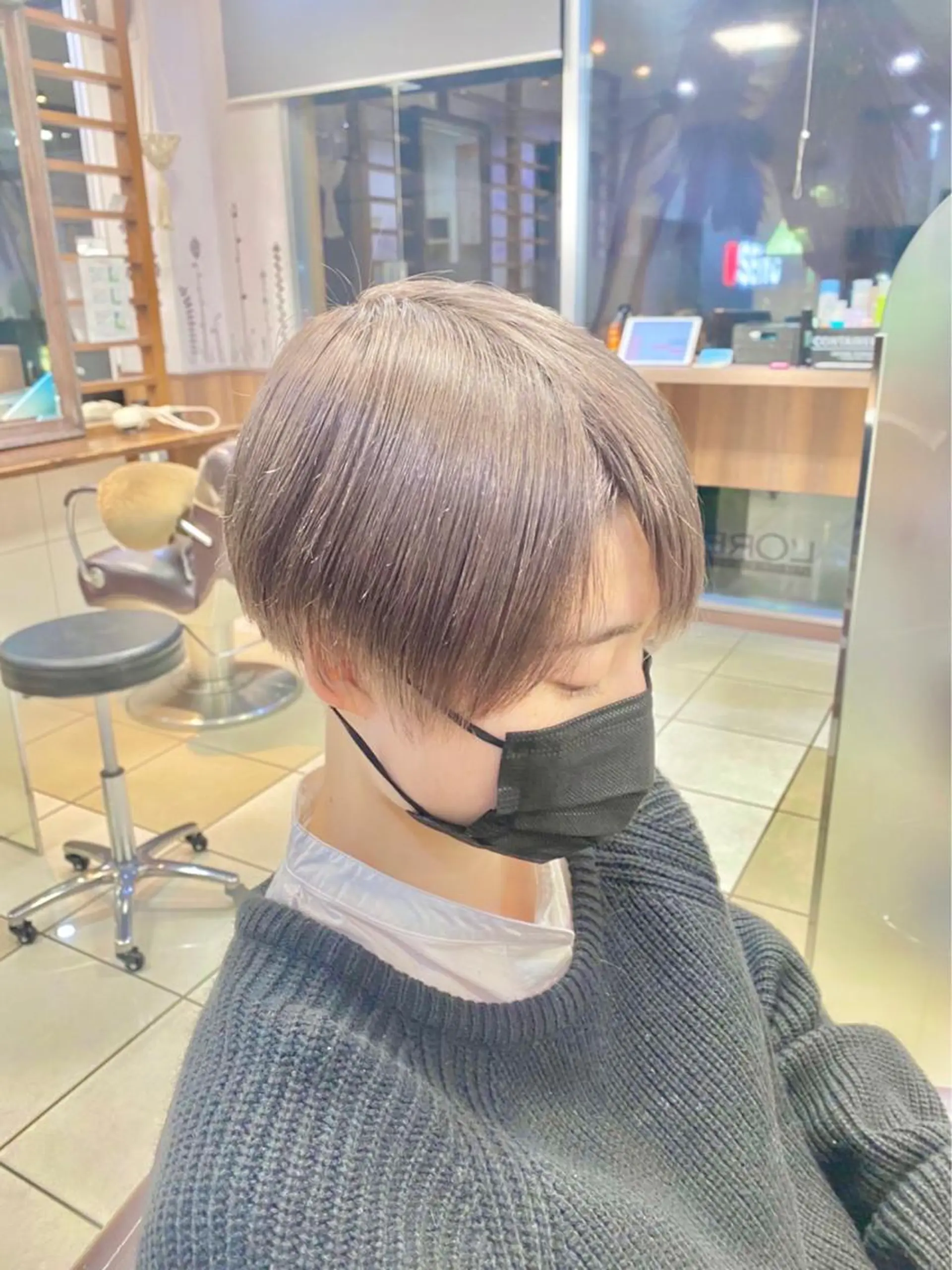 カラー ハイトーンカラー ヘアカラー トリートメント 山口 寛生のヘアスタイル