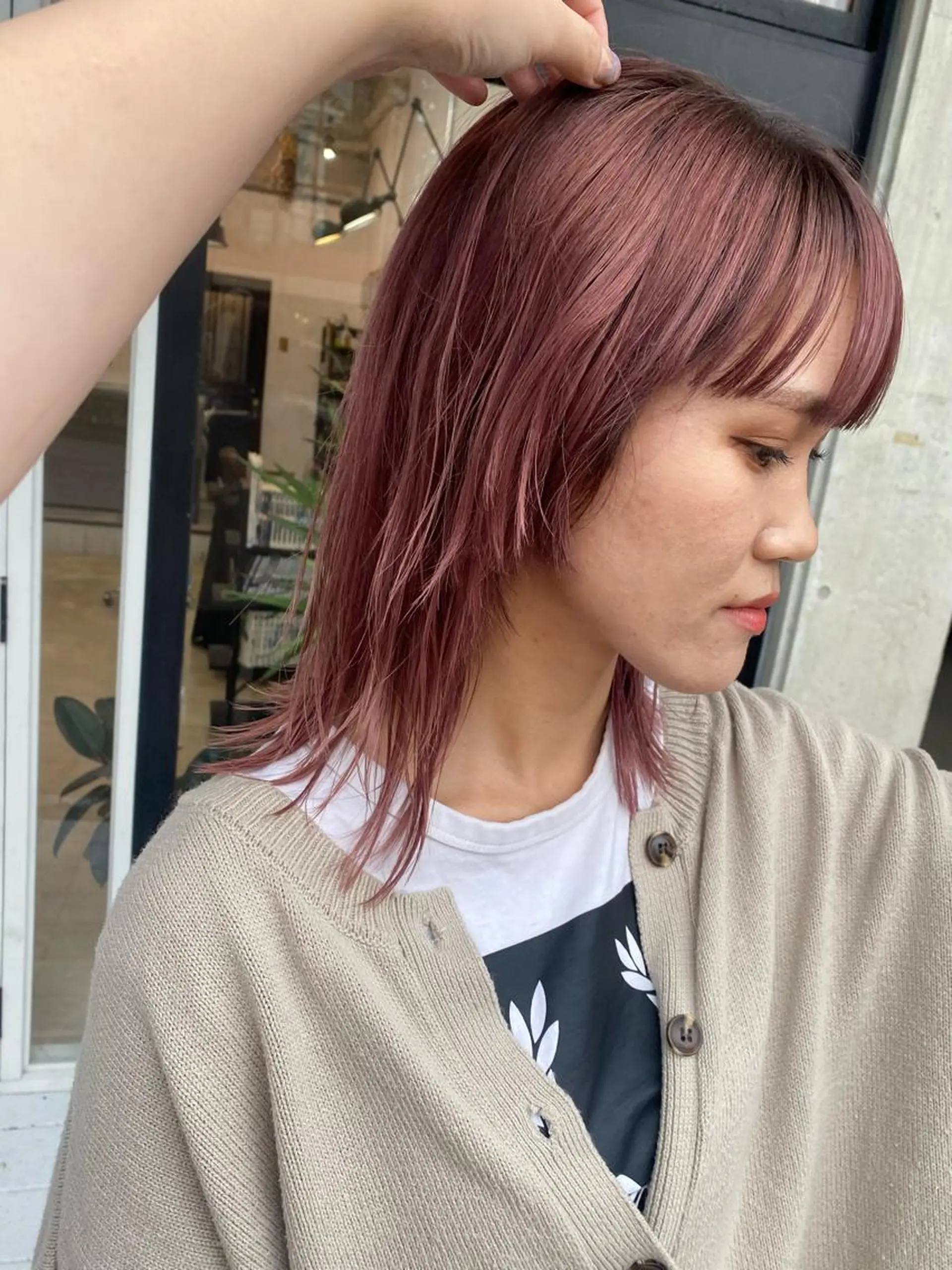 ミディアム レイヤーカット イタヤ マイカのヘアスタイル