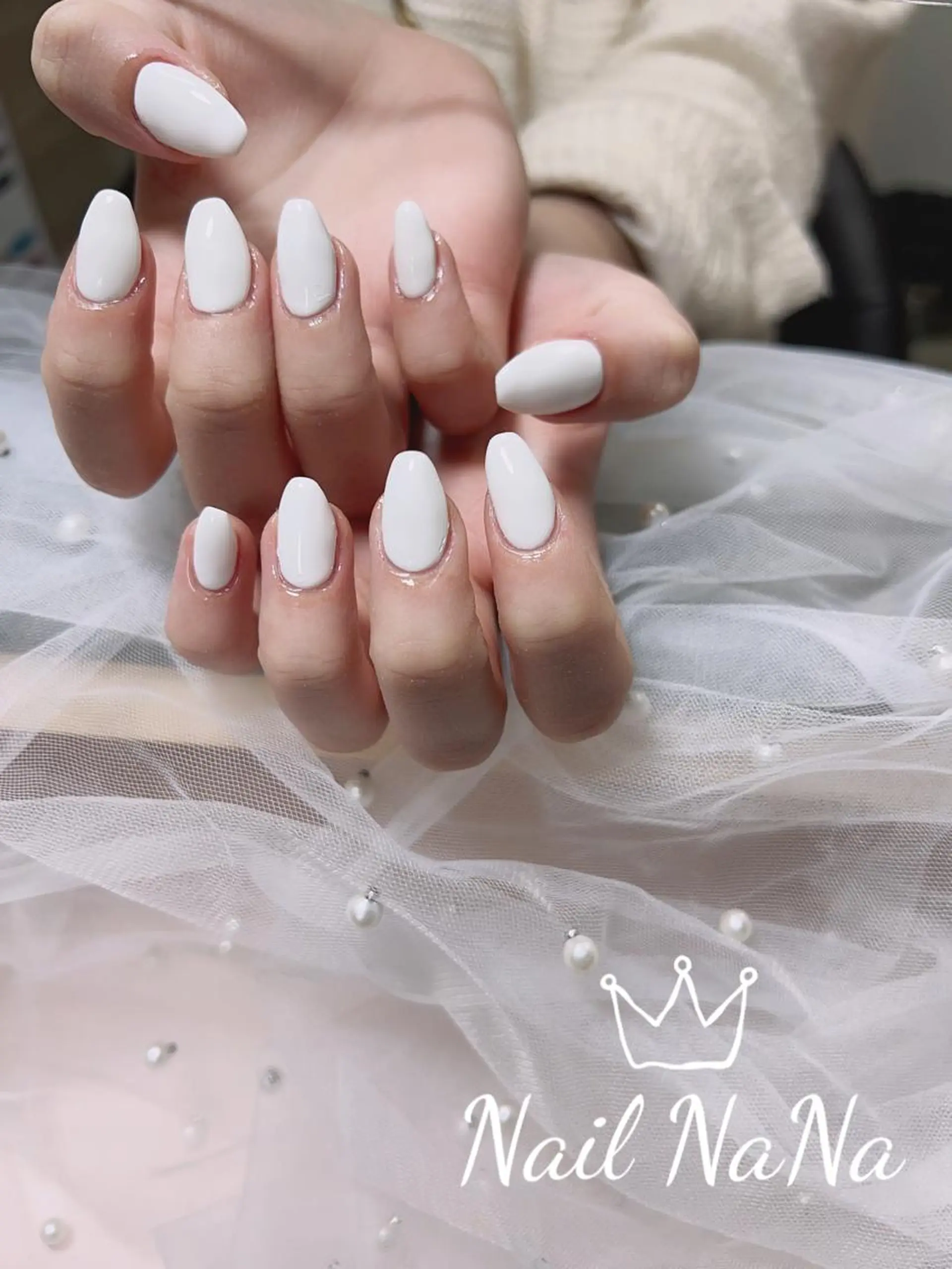 ミディアム カラー ネイル ワンカラーネイル ハンドネイル Nail NaNaのネイルデザイン