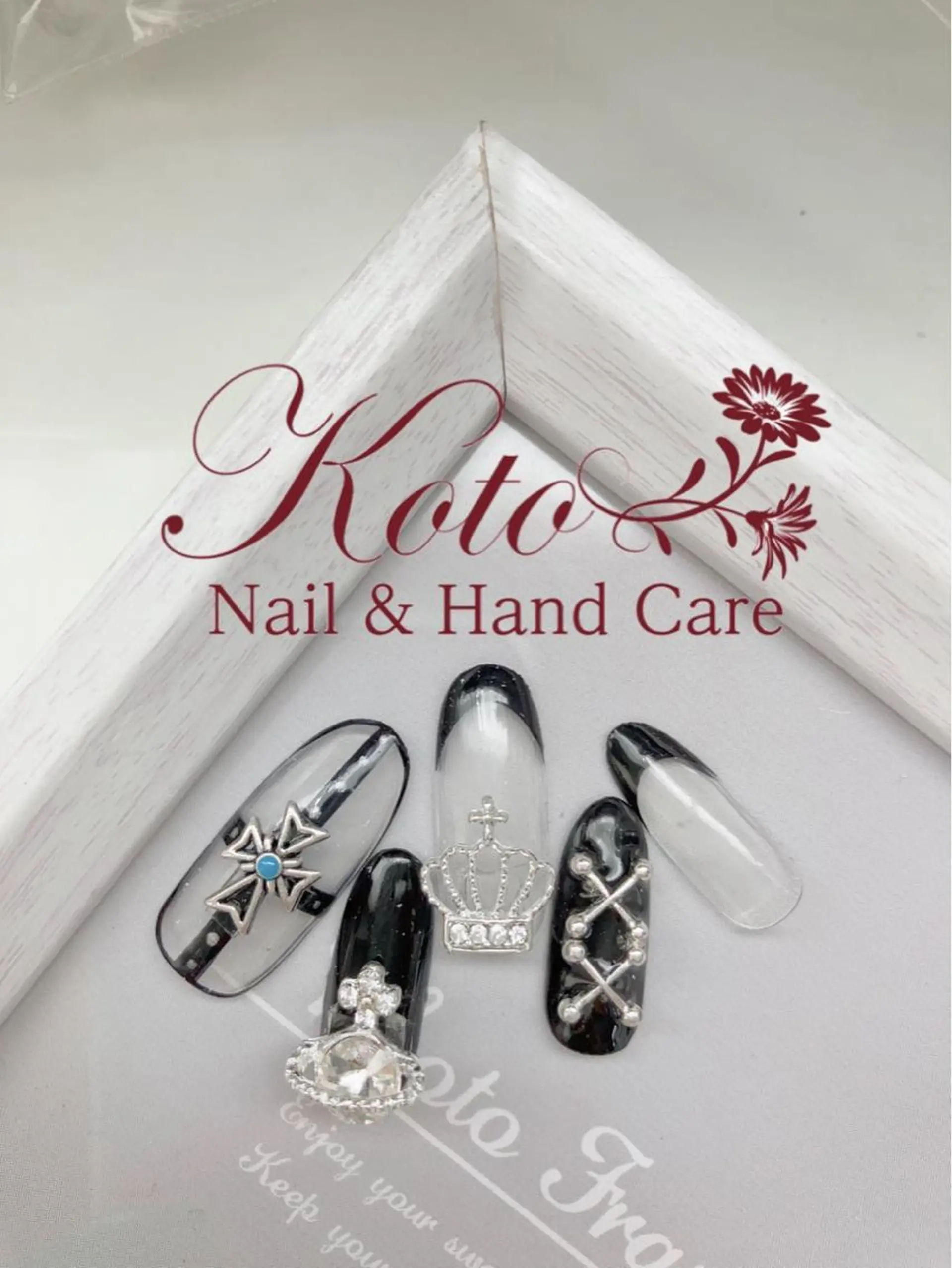 ネイル 長さ出し フットネイル フレンチネイル ジェルネイル ラメ(グリッター) Risa ネイルサロンKOTOのネイルデザイン