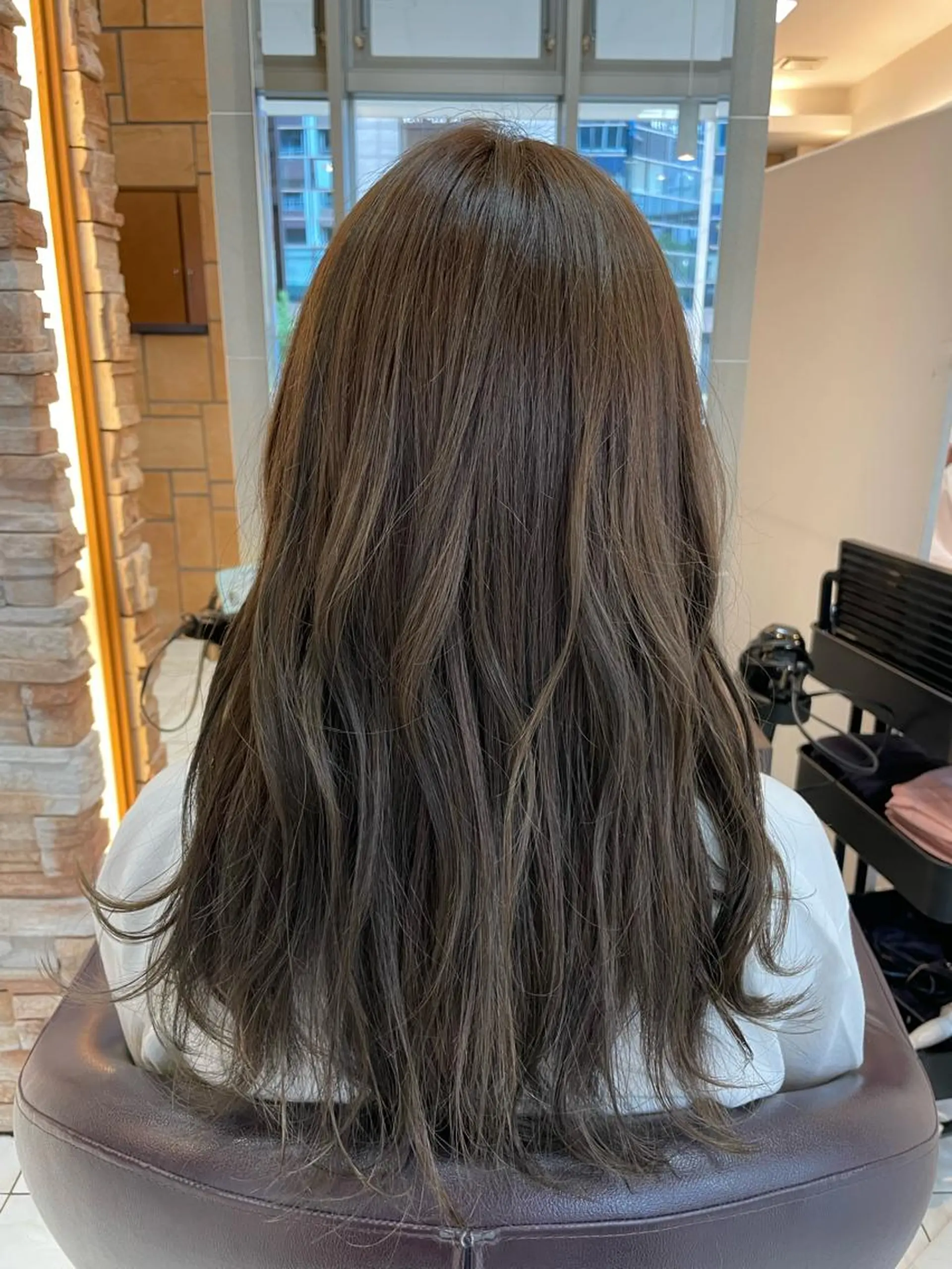 ロング ヘアカラー 新籾 尚哉のヘアスタイル