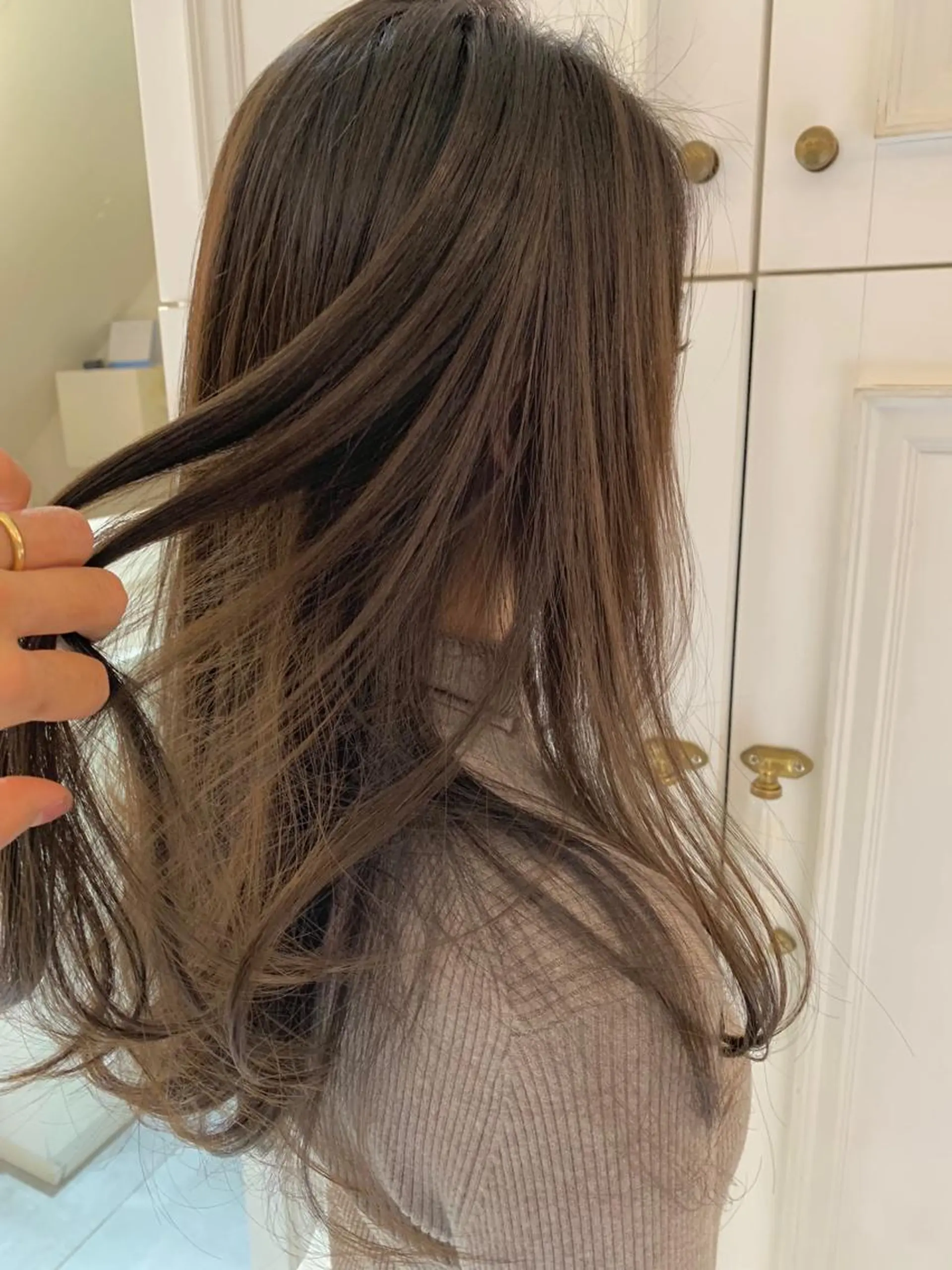 ロング カラー パーマ ヘアアレンジ アディクシーカラー 透明感カラー グレージュ ハイライトカラー ハイライト fukuyasu rikaのネイルデザイン