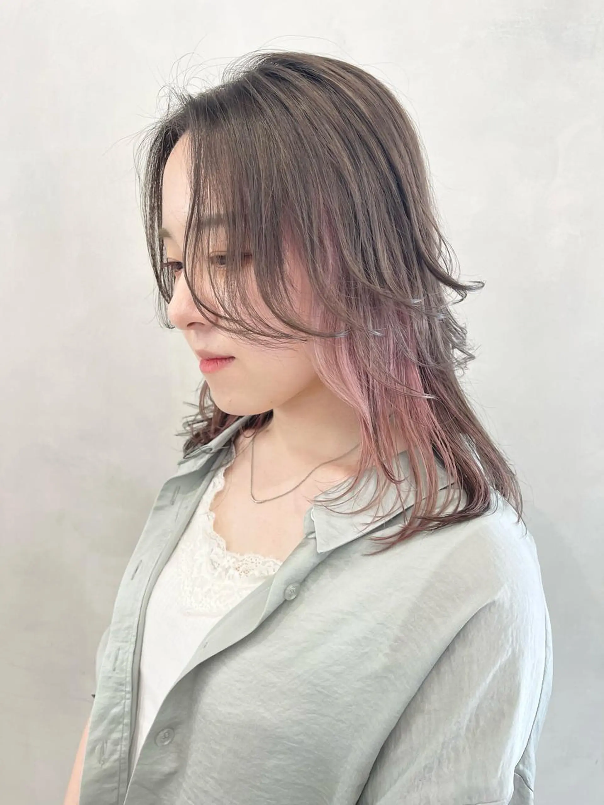セミロング カラー ウルフカット カット ヘアカラー トリートメント 🦋レイヤーカット ミドリカワ🦋のヘアスタイル