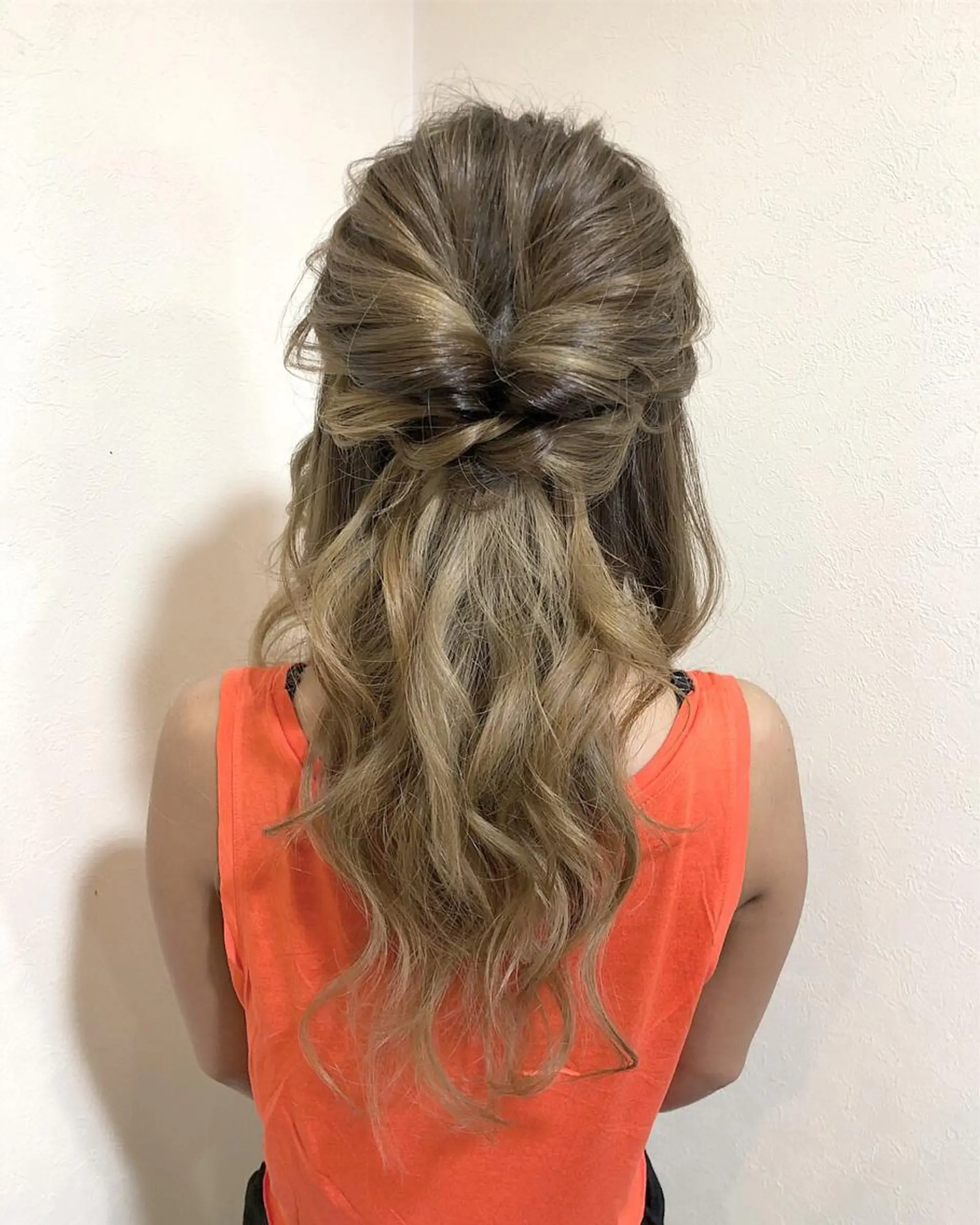 ロング ヘアアレンジ ヤマグチ ヒカルのヘアスタイル