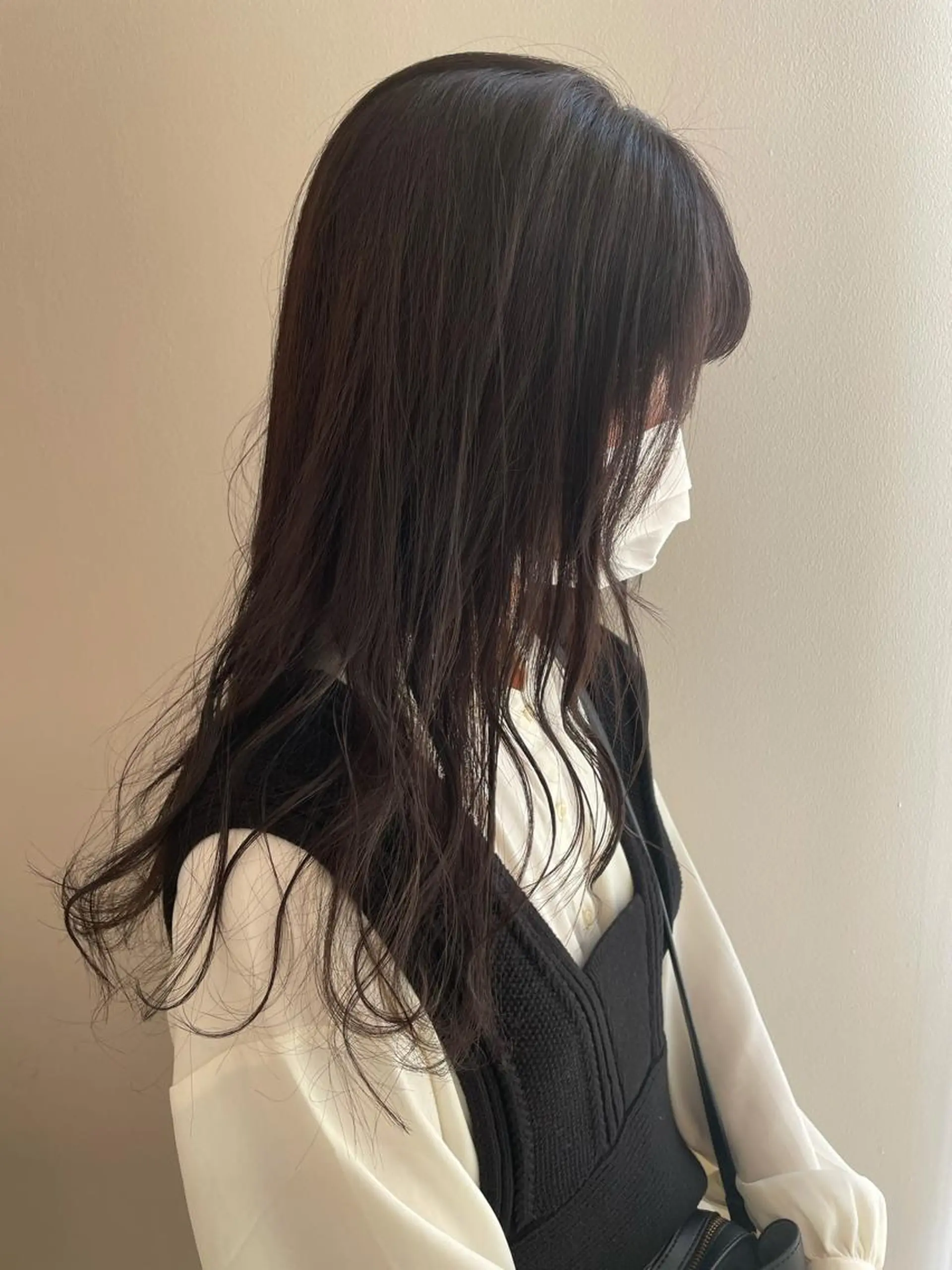 ロング カラー ヘアカラー ヘッドスパ 顔まわりカット✄ ベージュカラー🧸のヘアスタイル