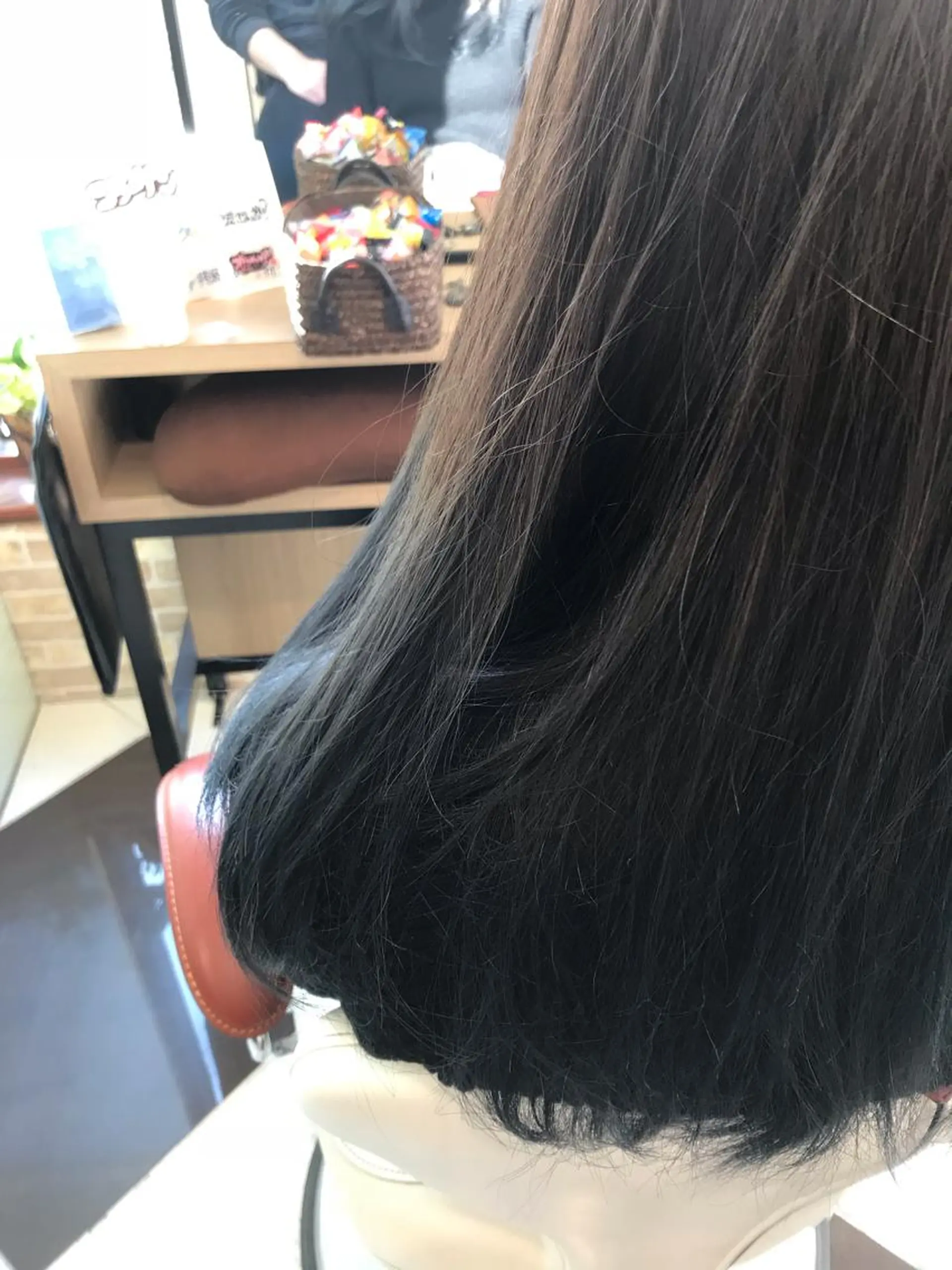 ロング カラー ブリーチ グラデーションカラー ショート／透明感 カラー加治竜汰💡のヘアスタイル