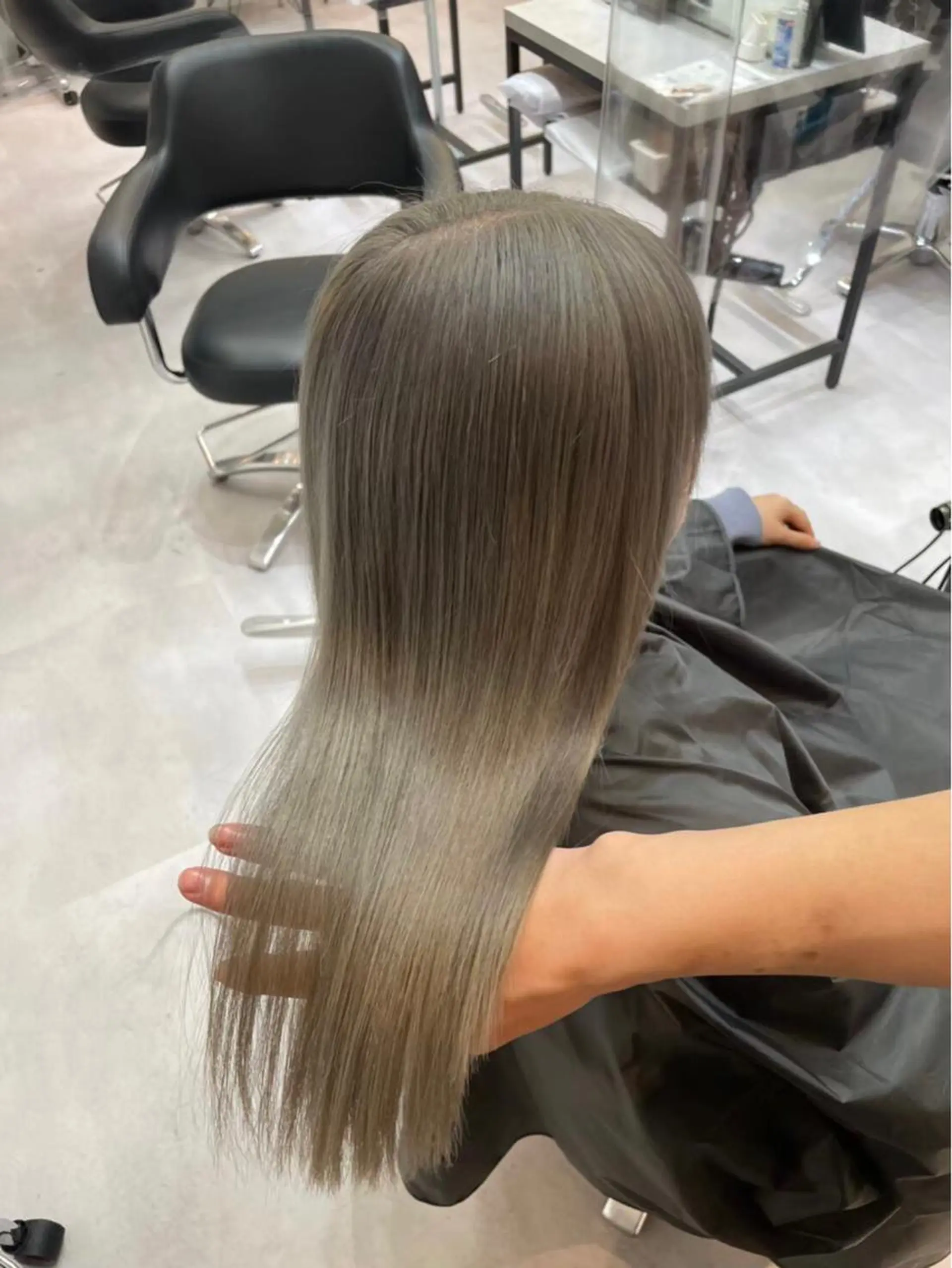 ロング カラー 🩵レイヤー✖︎ 髪質改善🩵リョウヤのヘアスタイル