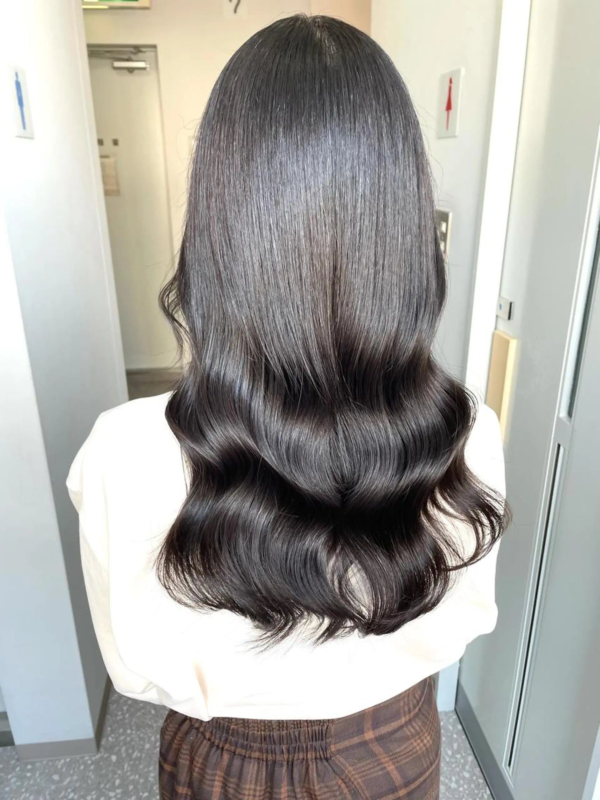 ロング Eleanor梅田店 REMIのヘアスタイル